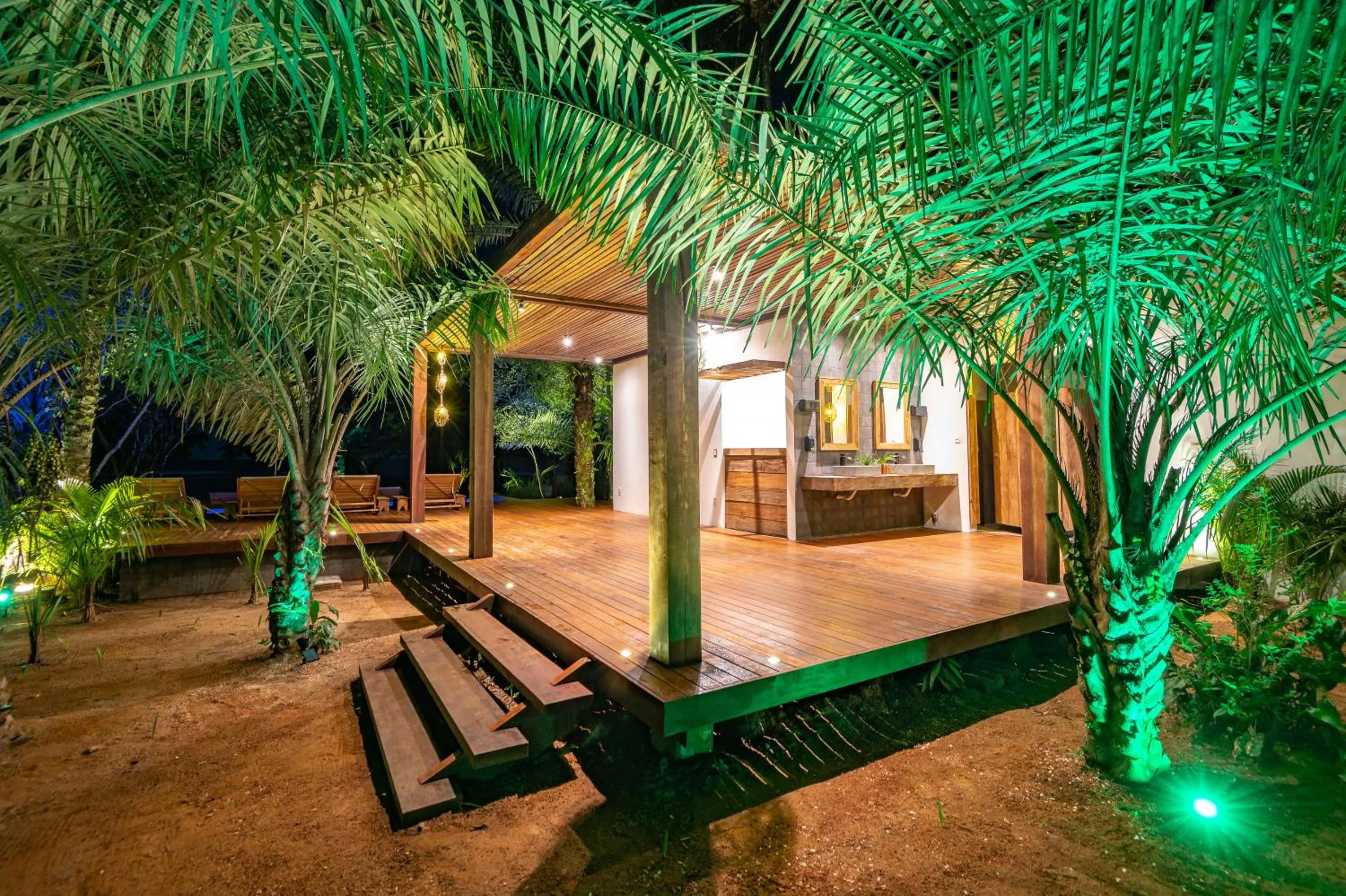 Garden in Colibri Beach Villas