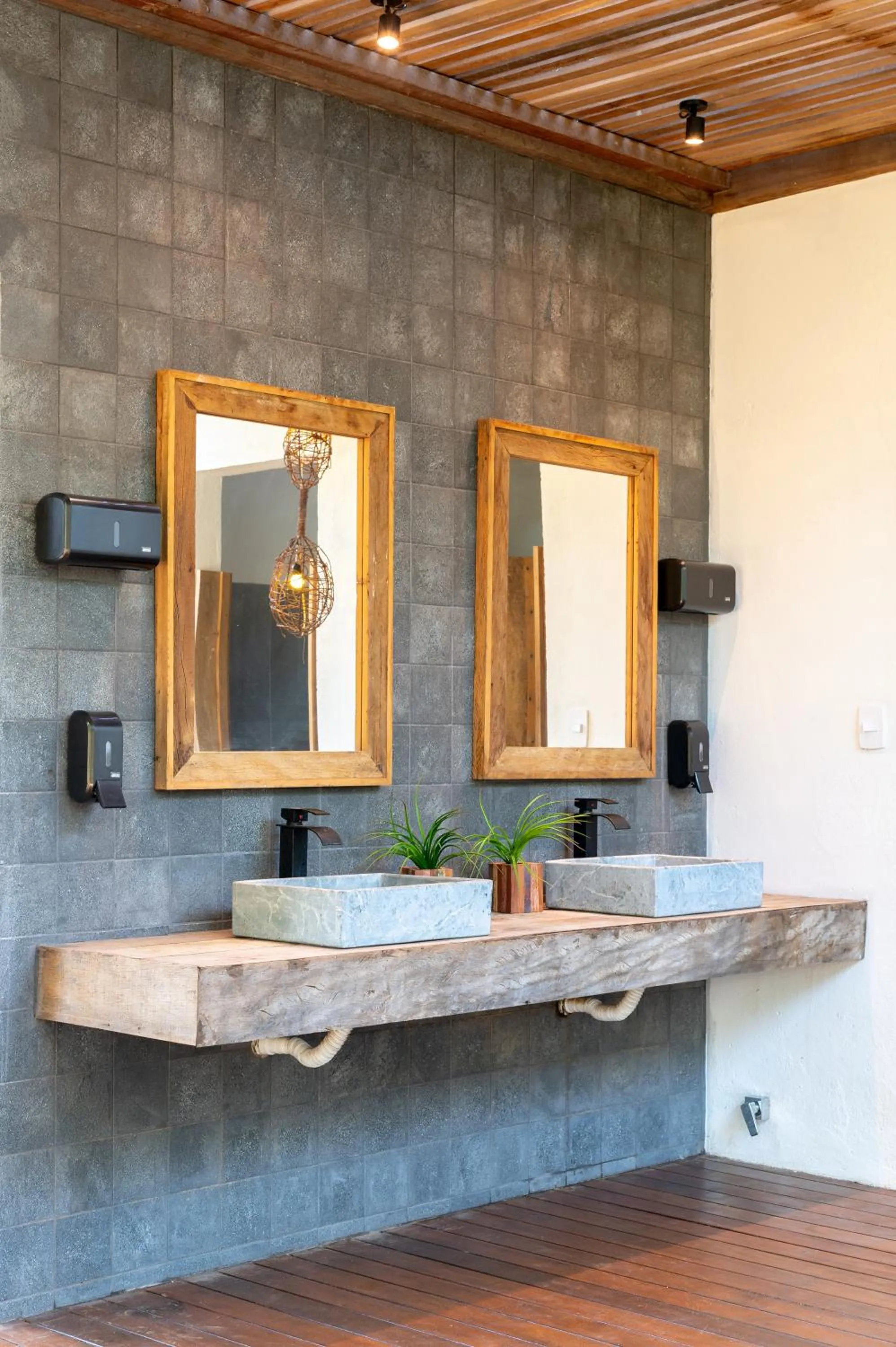 Bathroom in Colibri Beach Villas