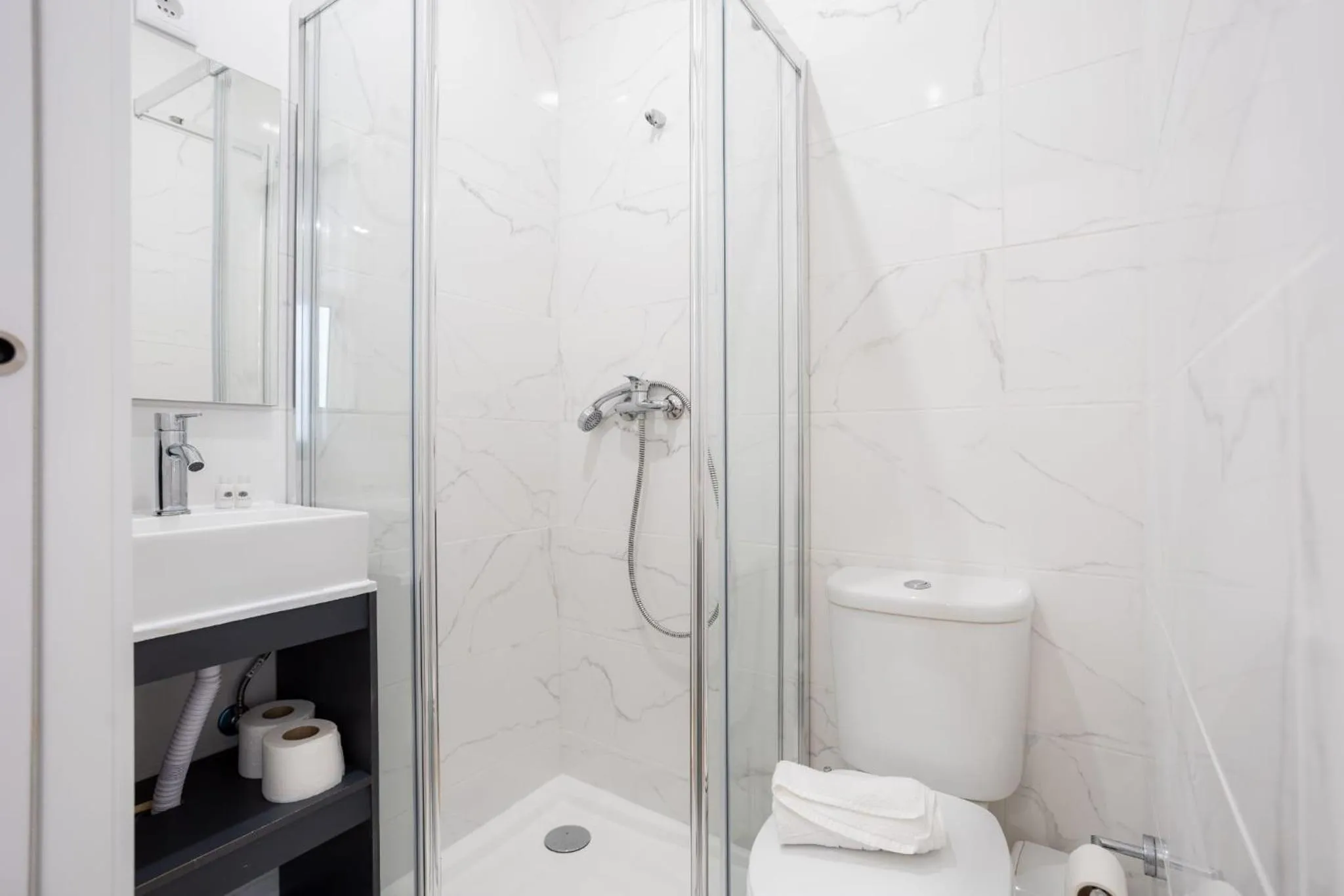 Toilet in COIMBRA CITY CHARM