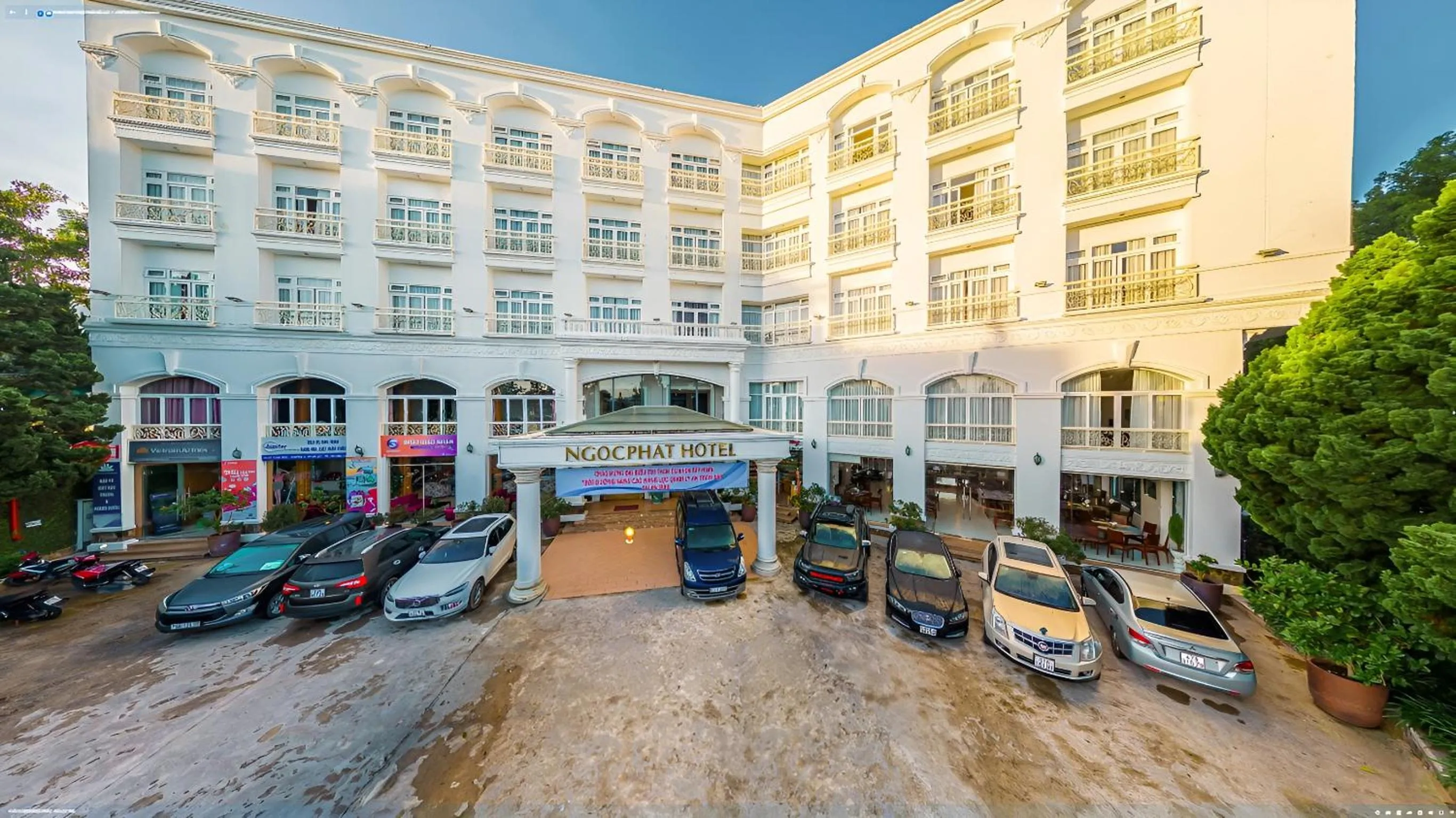 Property building in Ngoc Phat Dalat Hotel