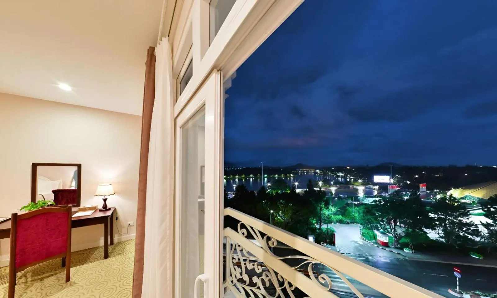 Night in Ngoc Phat Dalat Hotel