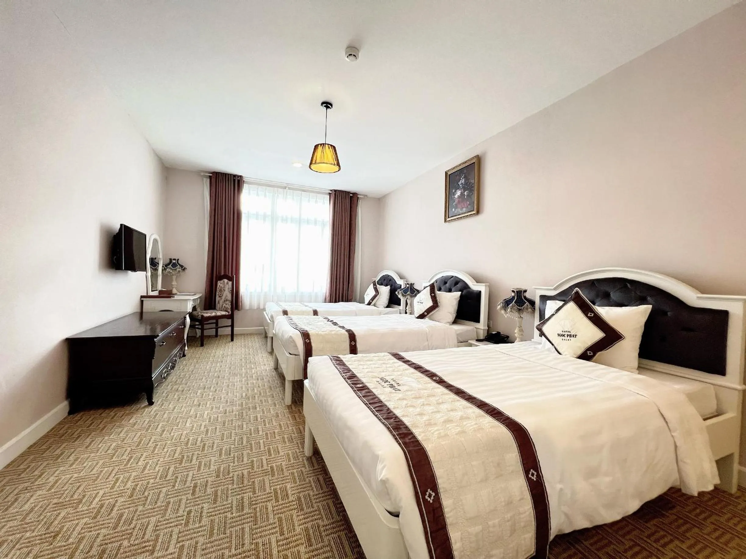 Photo of the whole room, Bed in Ngoc Phat Dalat Hotel