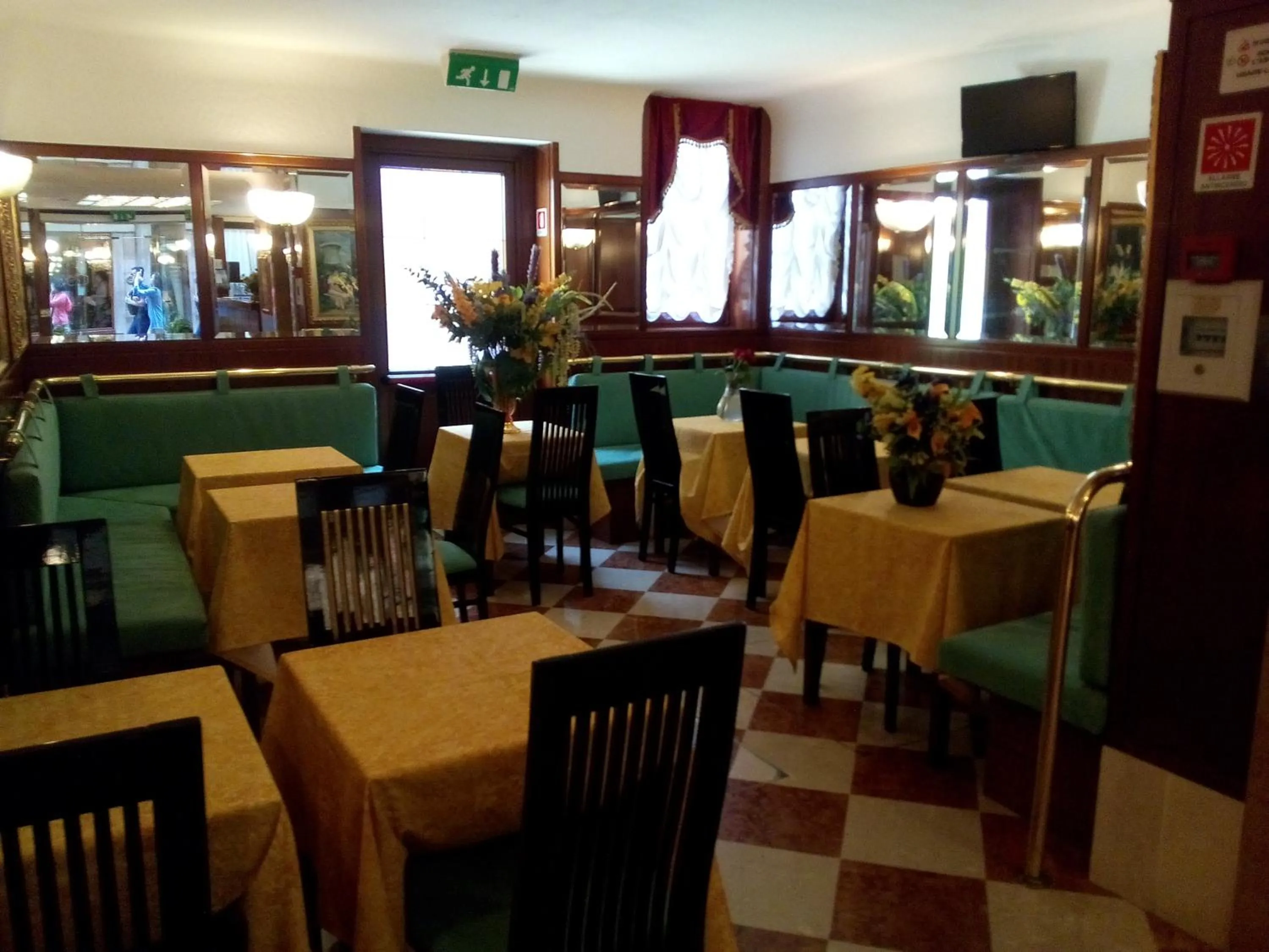 Buffet breakfast in Hotel Diana