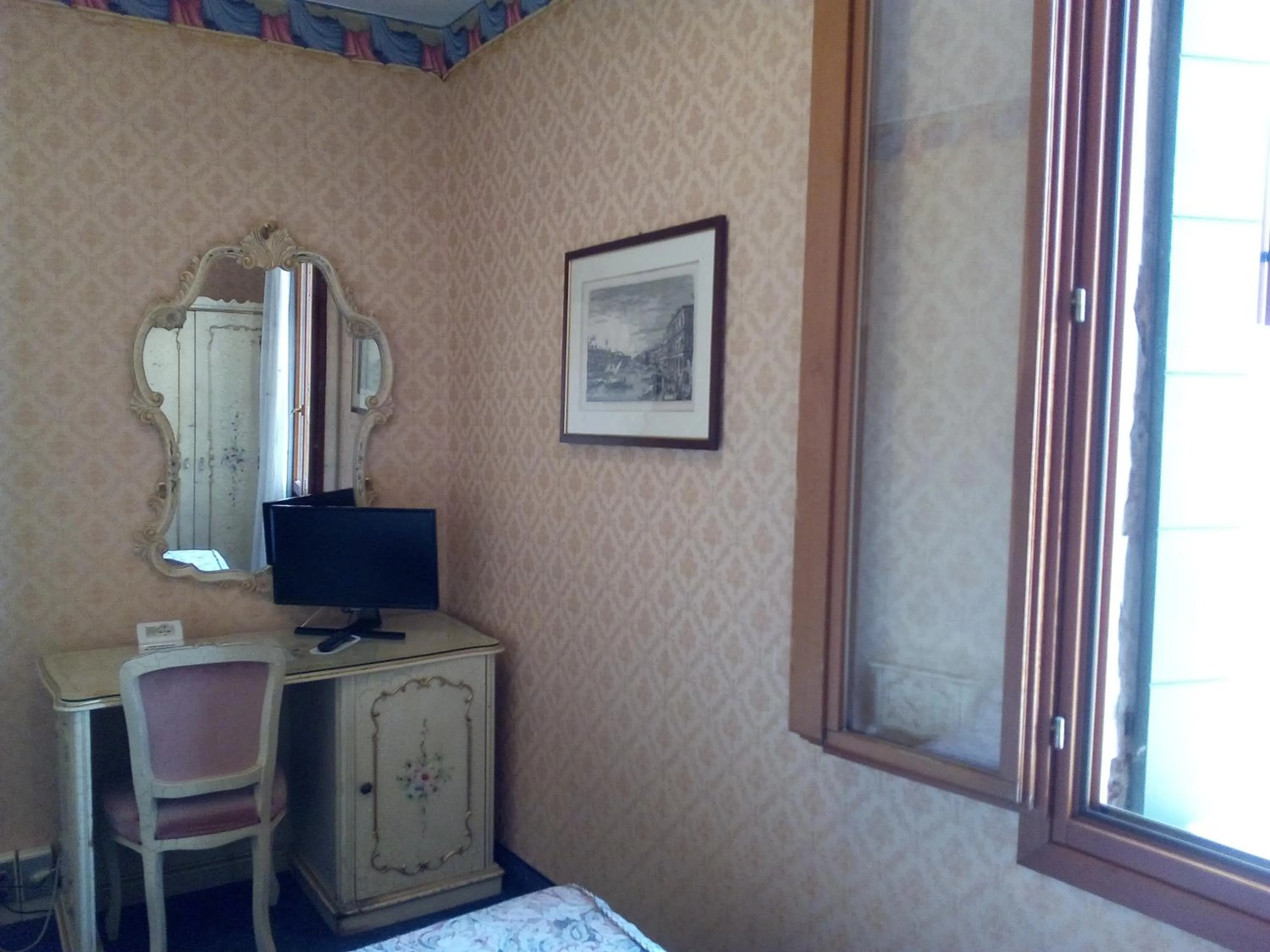 Decorative detail in Hotel Diana