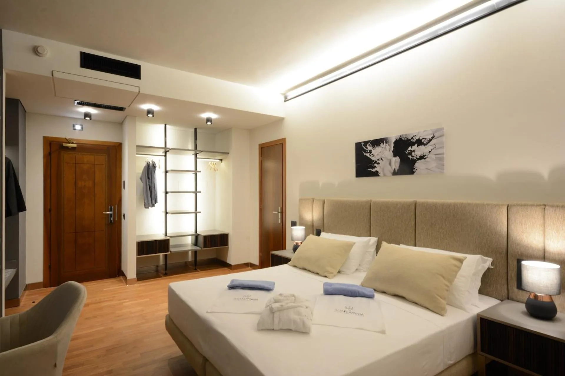 Bed in Hotel Baia Flaminia