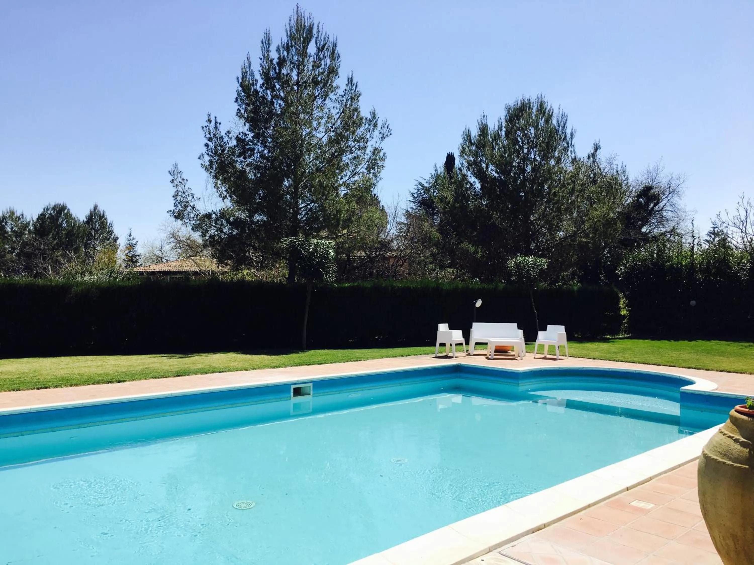 Pool view in Bed and Breakfast Il Glicine