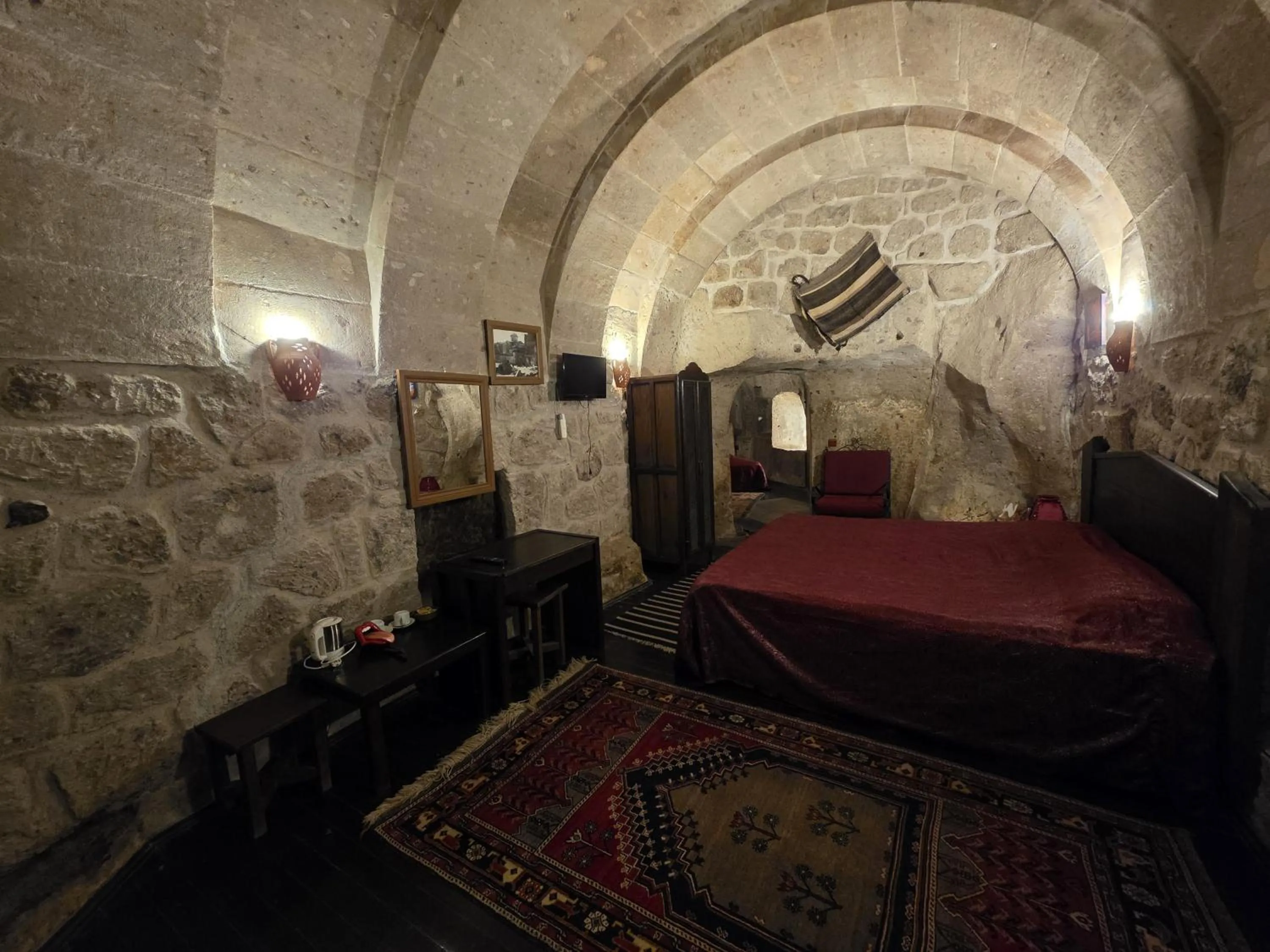 Photo of the whole room, Bed in Kapadokya Ihlara Konakları Otel Antik Konaklar