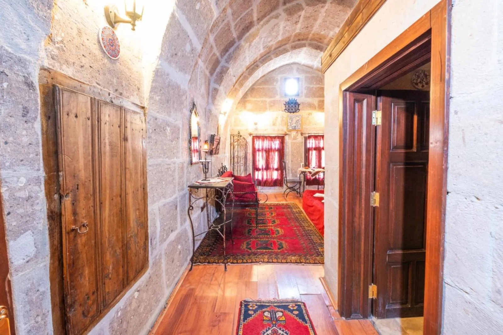 Photo of the whole room, Bed in Kapadokya Ihlara Konakları Otel Antik Konaklar