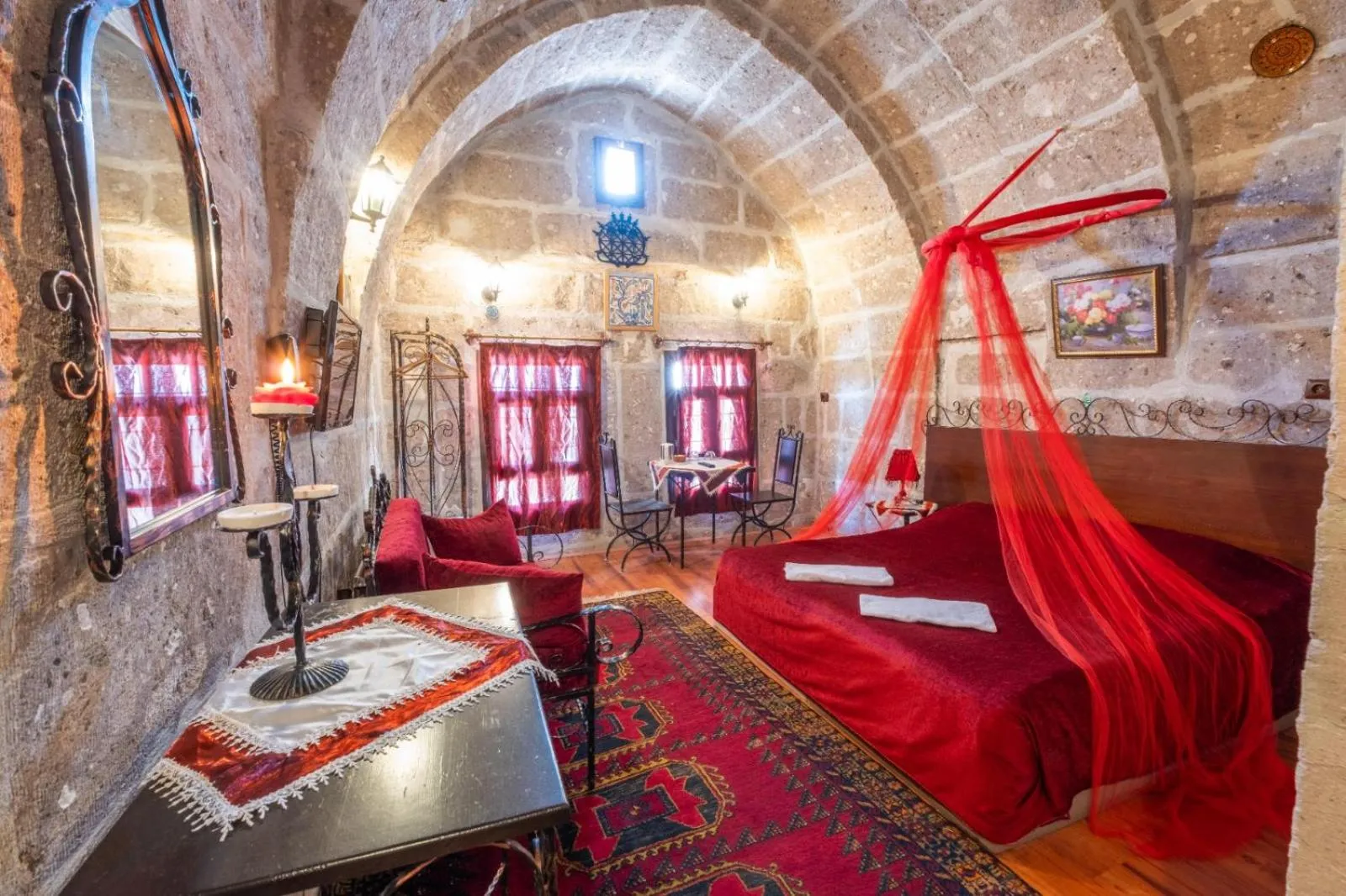 Photo of the whole room, Bed in Kapadokya Ihlara Konakları Otel Antik Konaklar