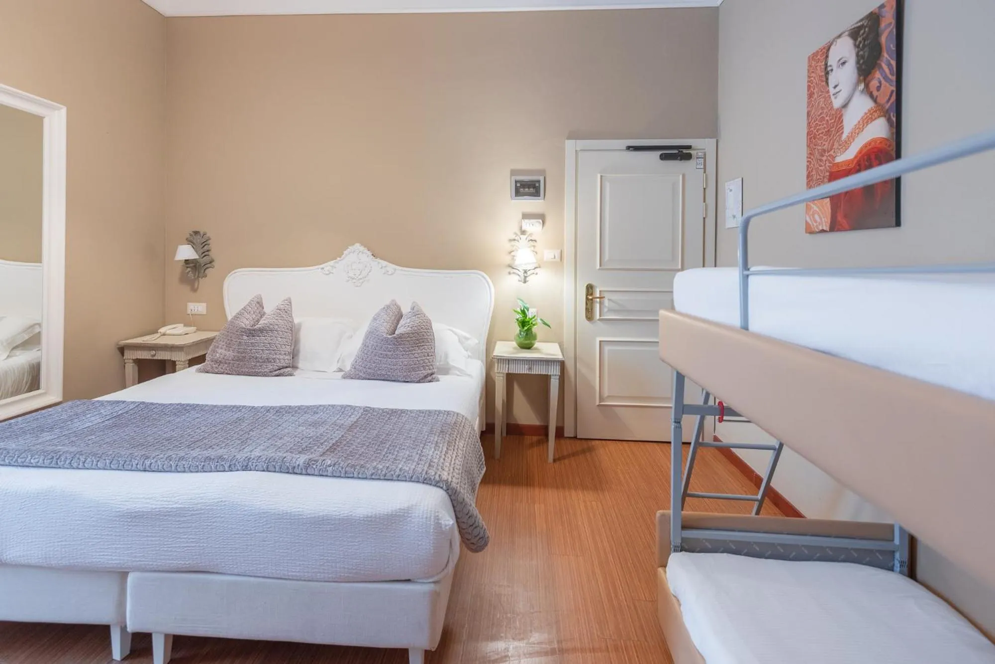 Bedroom, Bed in Hotel Ristorante Ala d'Oro