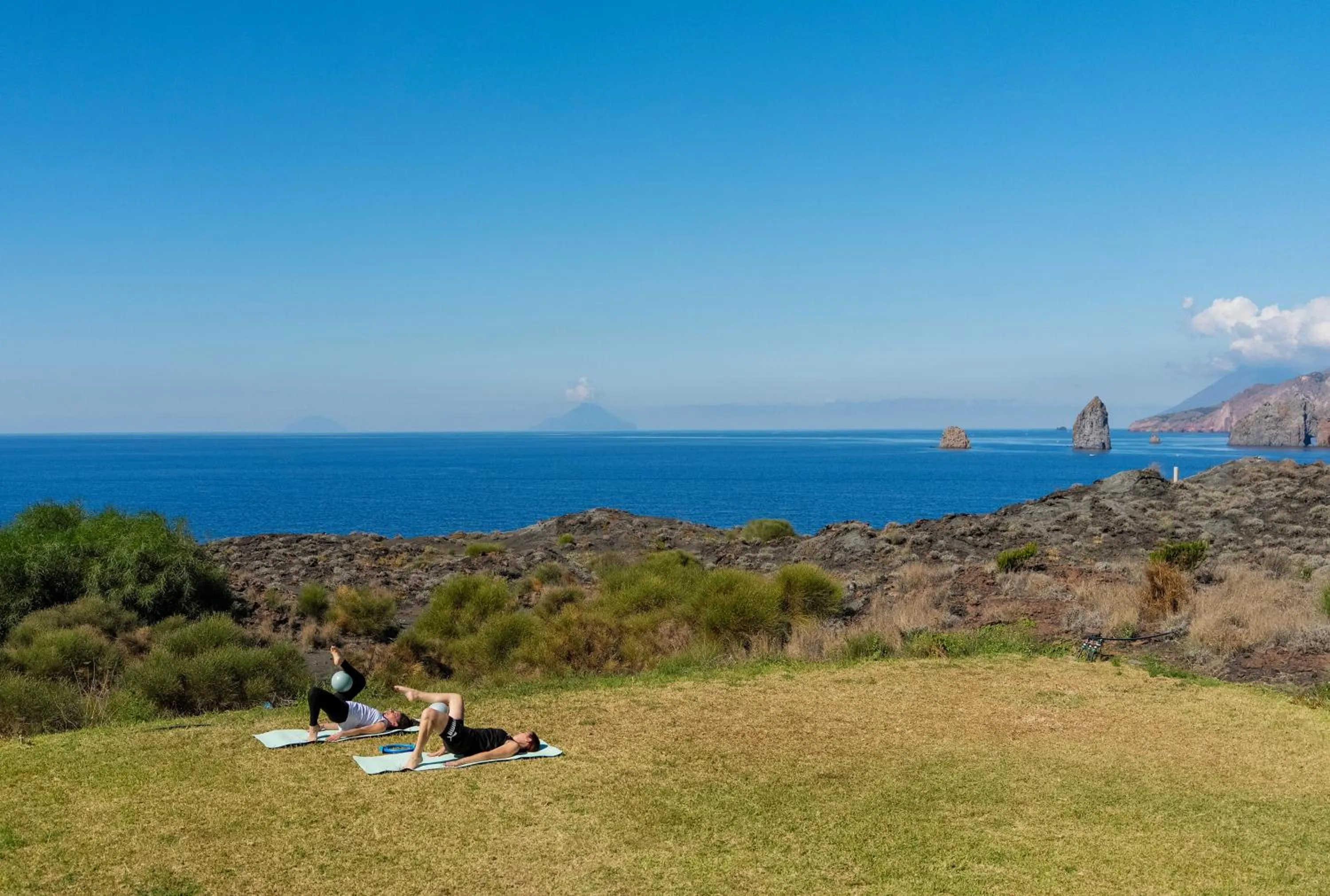 Entertainment in Therasia Resort Sea and SPA - The Leading Hotels of the World