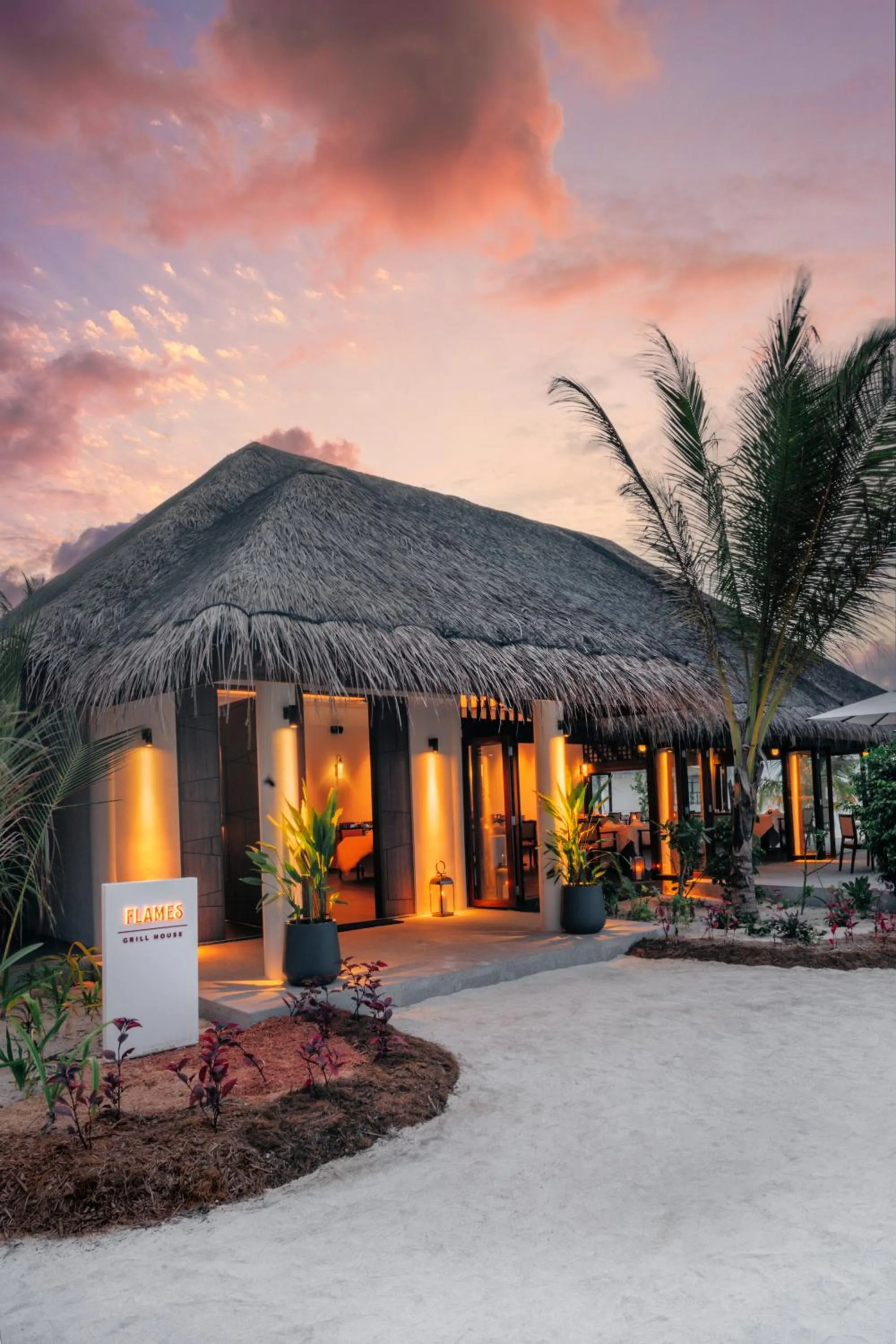 Restaurant/places to eat in Nova Maldives