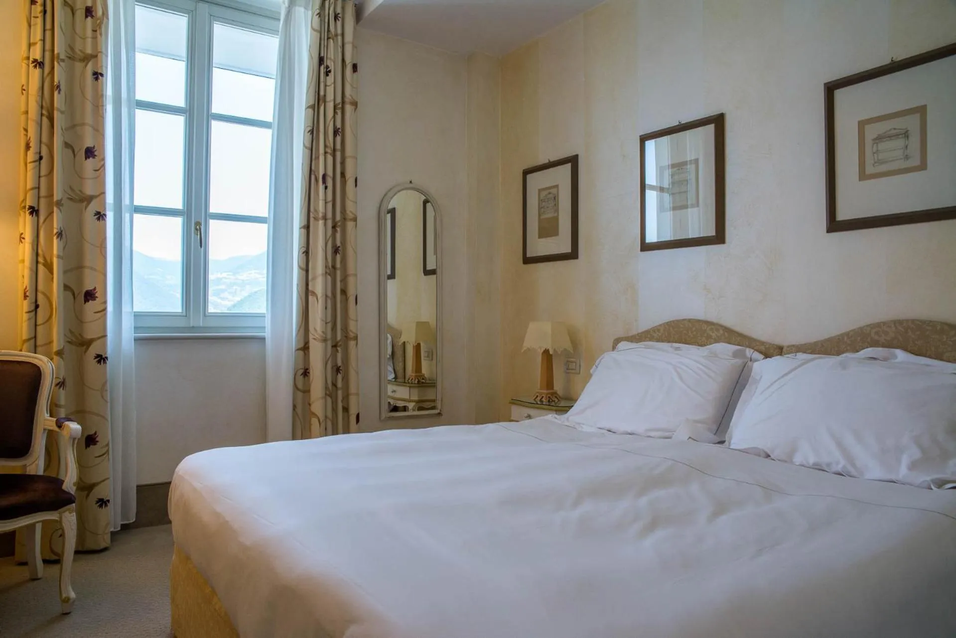 Bed in Hotel Rivalago