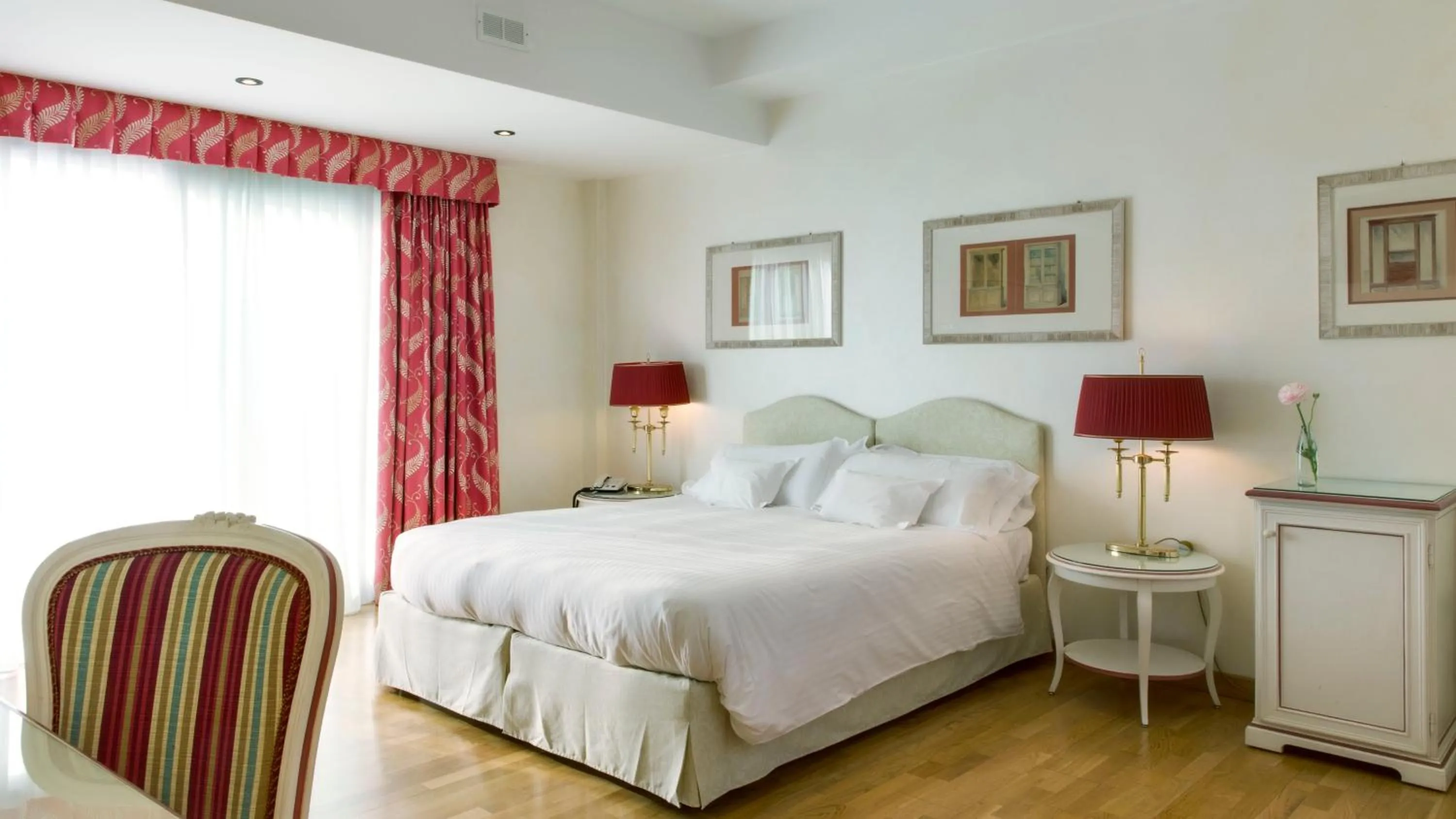 Day, Bed in Hotel Rivalago