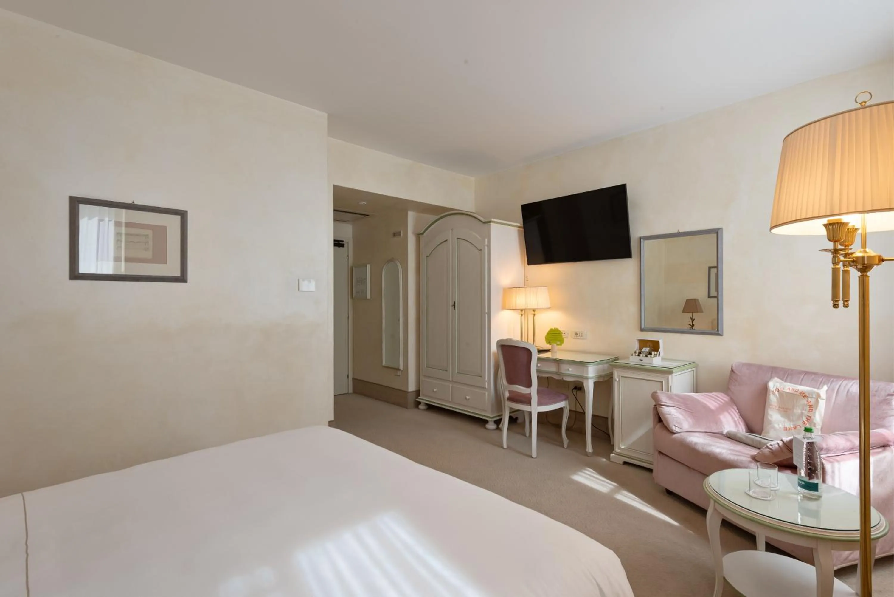 Bed in Hotel Rivalago