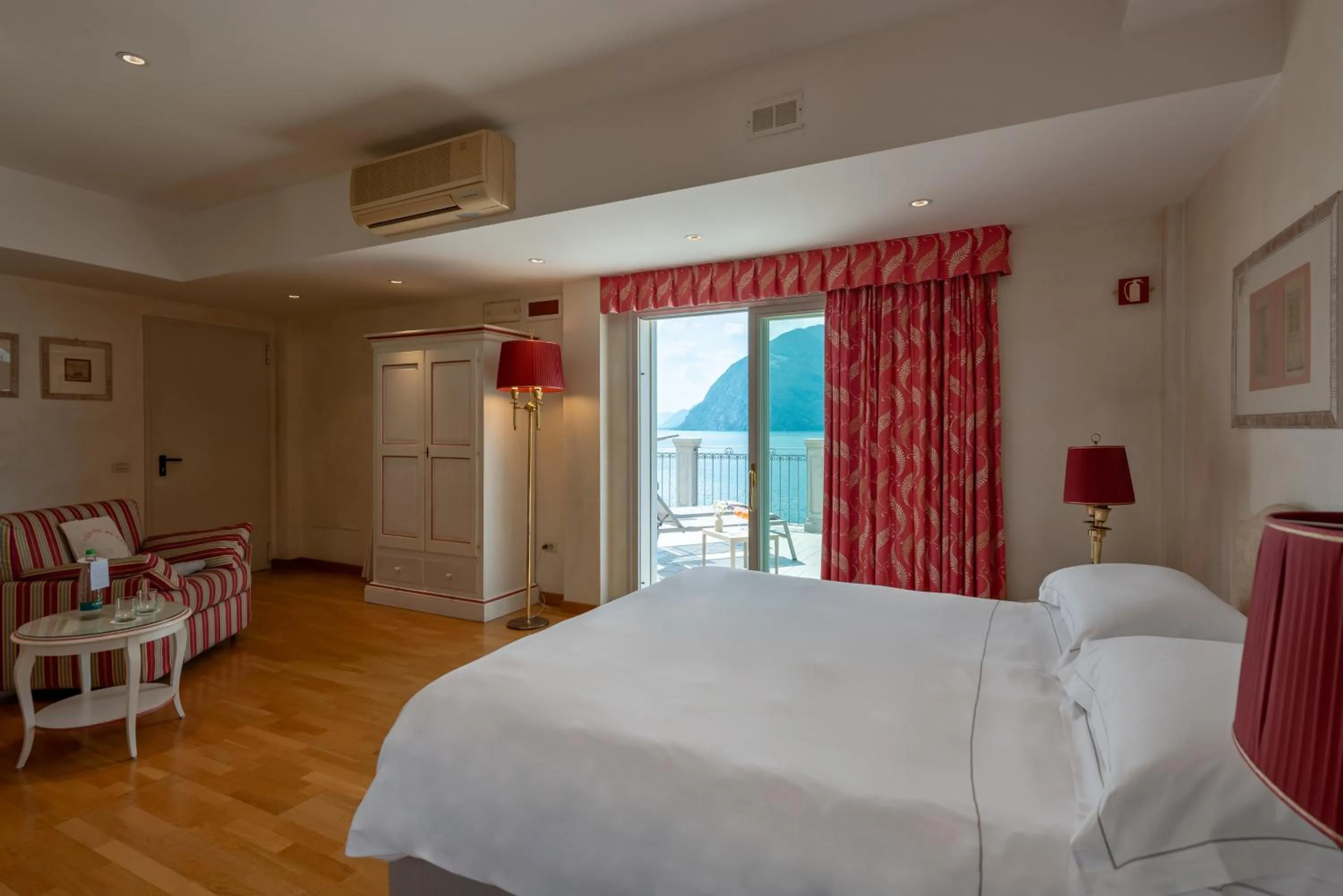 Bed in Hotel Rivalago