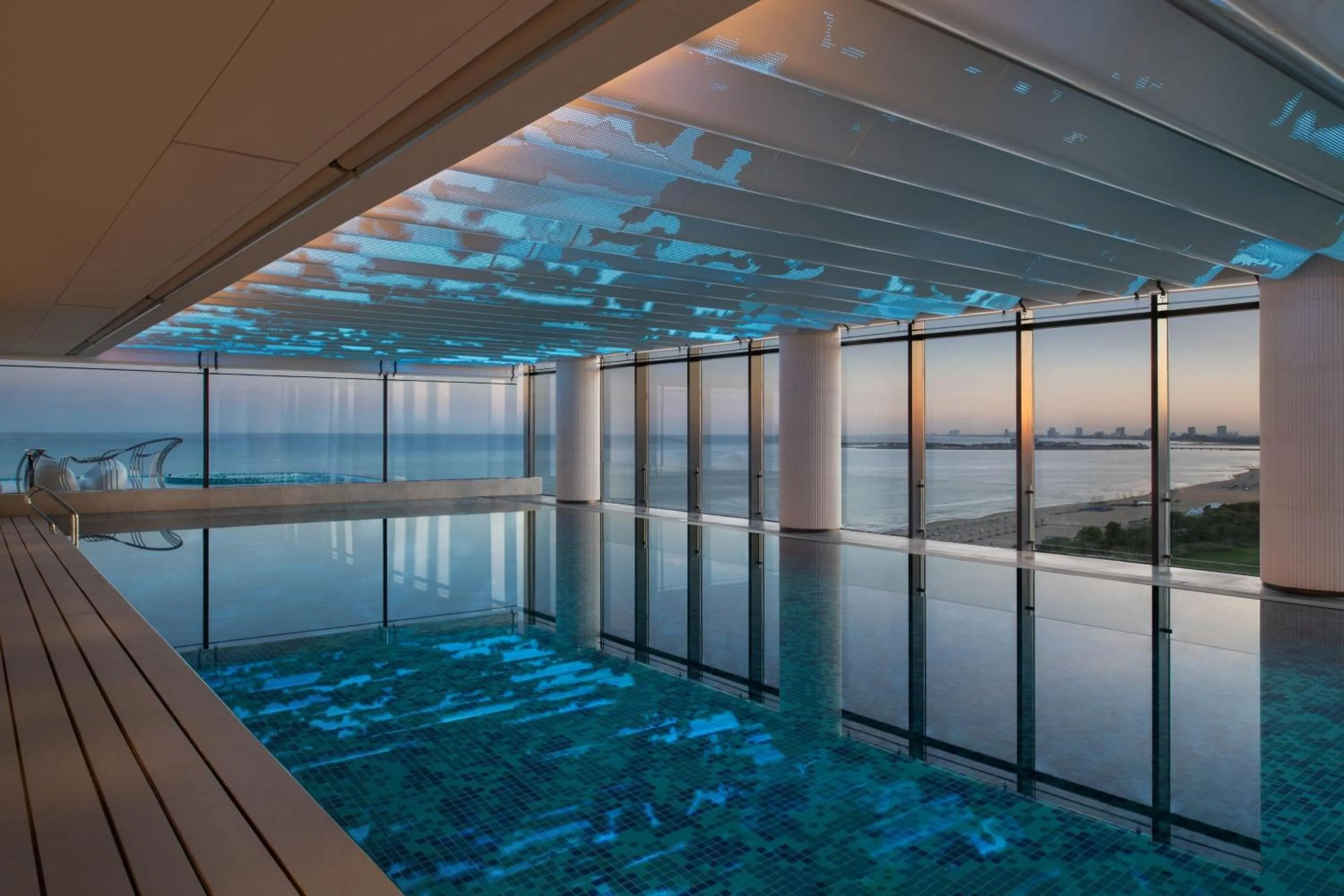 Swimming pool in Qinhuangdao Marriott Resort
