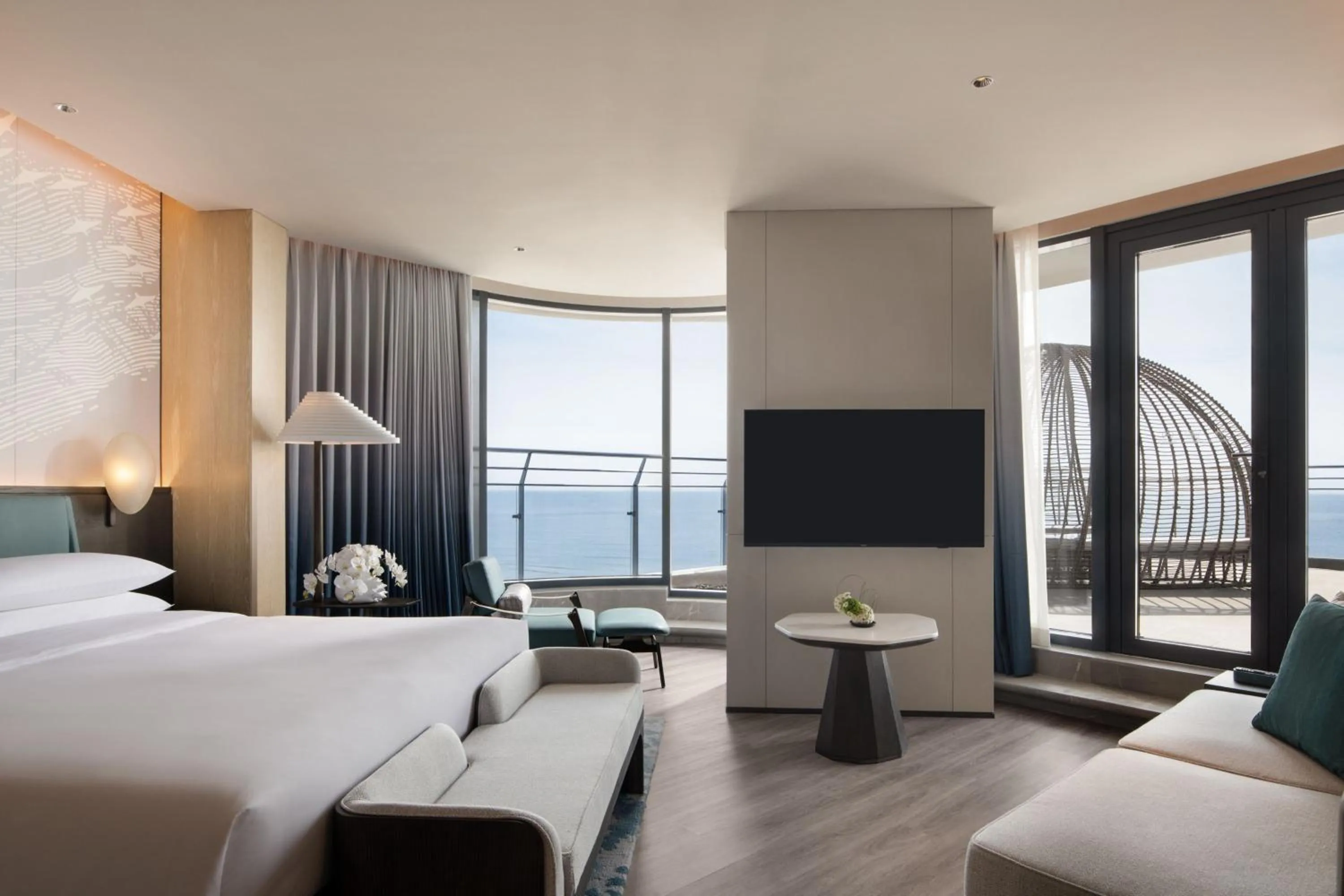 Bedroom, Bed in Qinhuangdao Marriott Resort