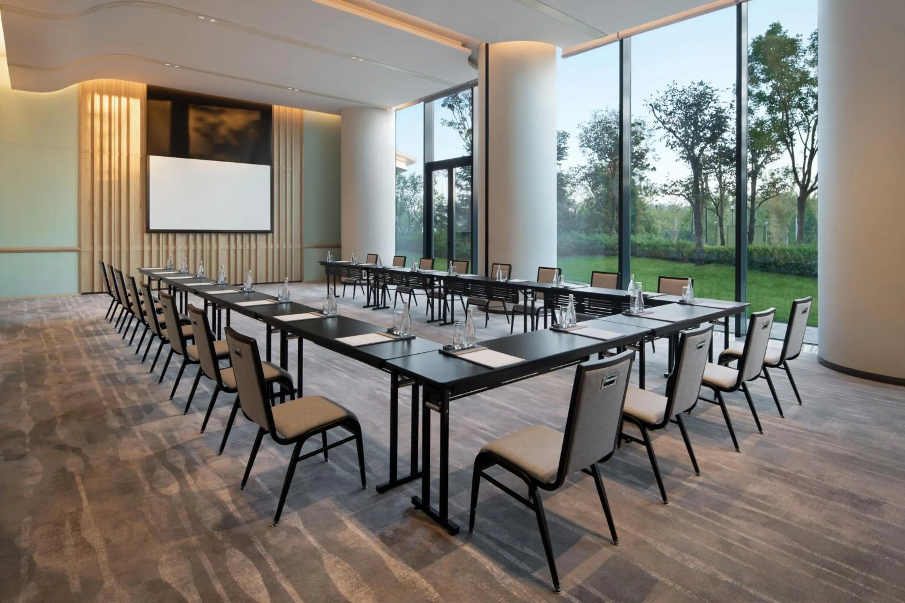 Meeting/conference room in Qinhuangdao Marriott Resort