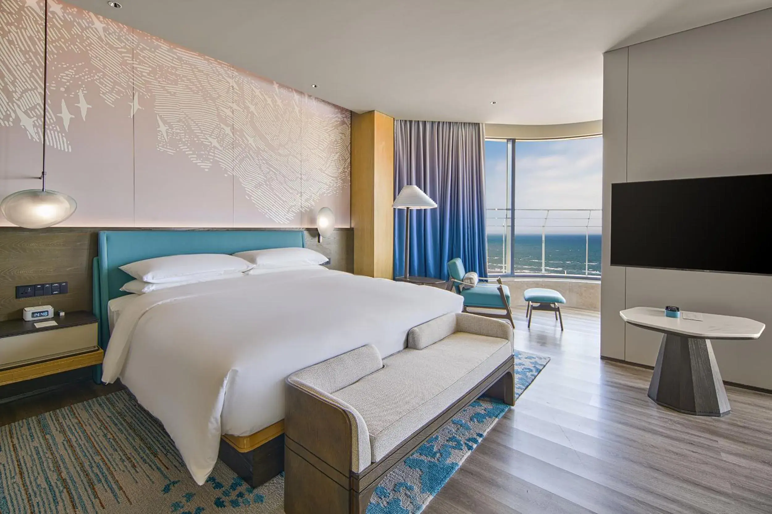 Premium King Suite with Balcony and Ocean View in Qinhuangdao Marriott Resort Premium King Suite with Balcony and Ocean View in Qinhuangdao Marriott Resort