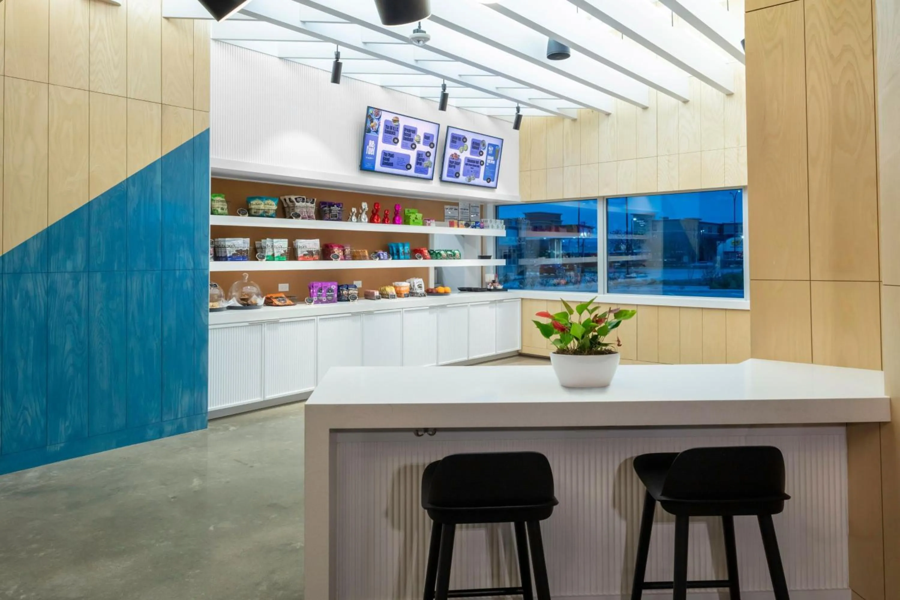 Restaurant/places to eat in Aloft Dallas Arlington South