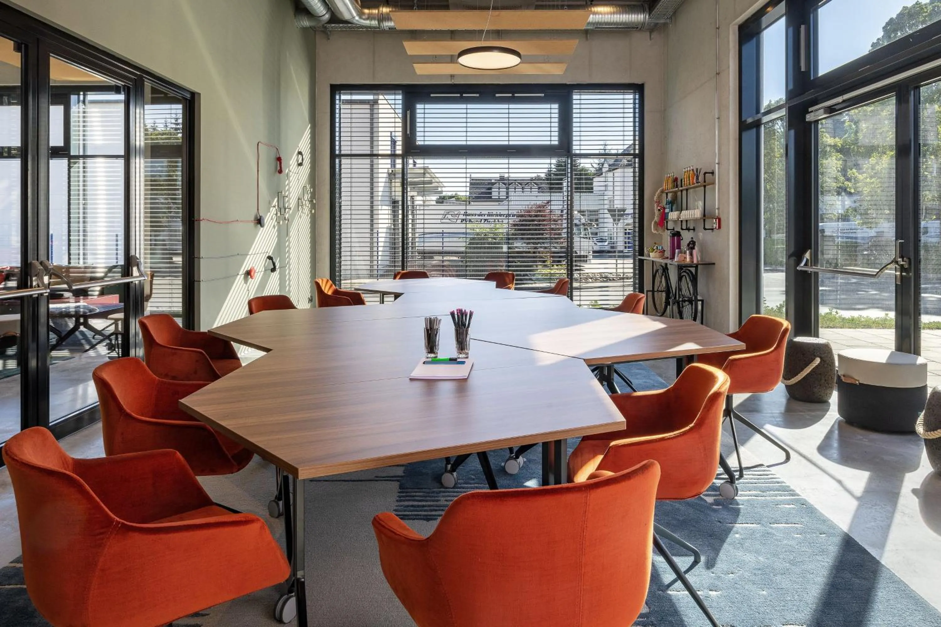 Meeting/conference room in Moxy Simmern