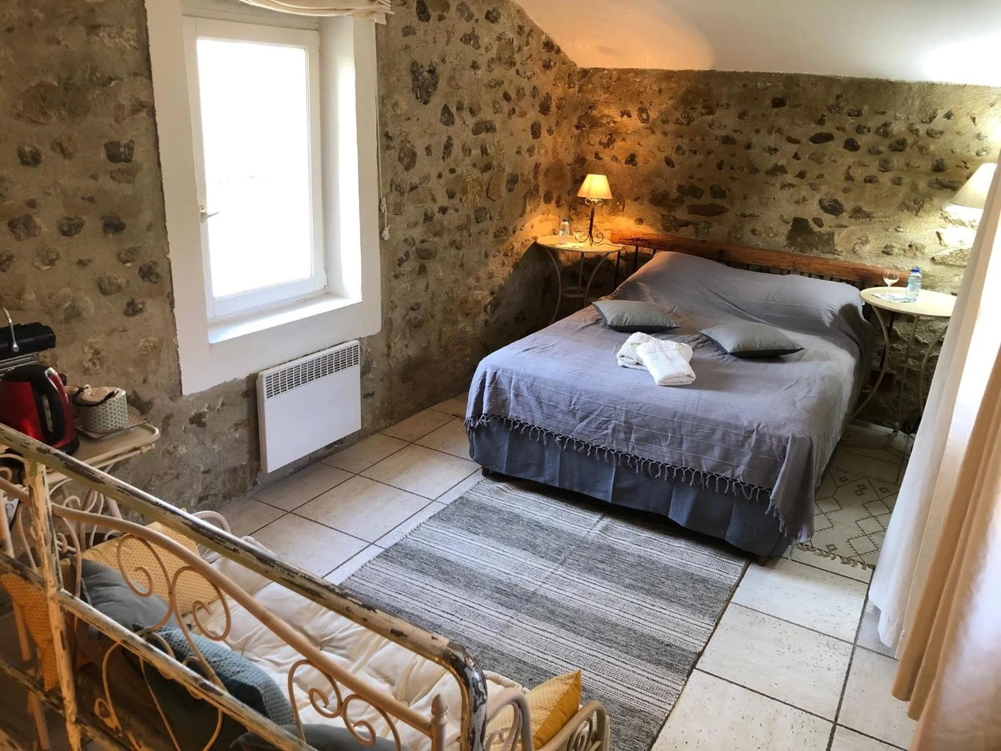 Bedroom, Bed in Chambre d'hôtes LOU PATACLET