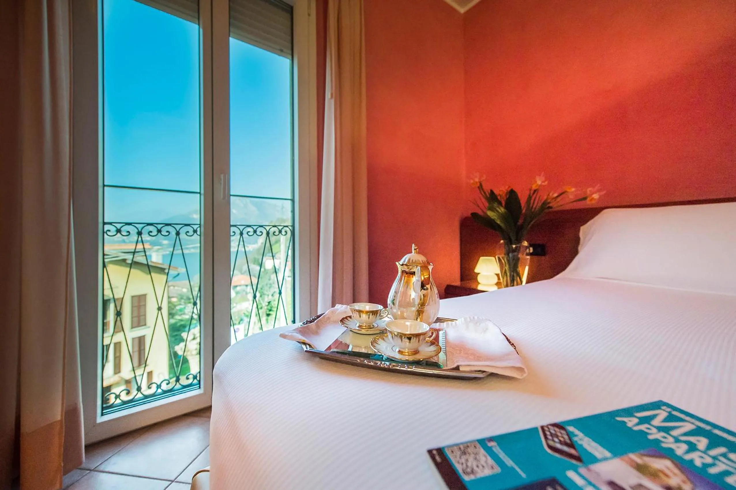 Photo of the whole room, Bed in Hotel San Gerolamo