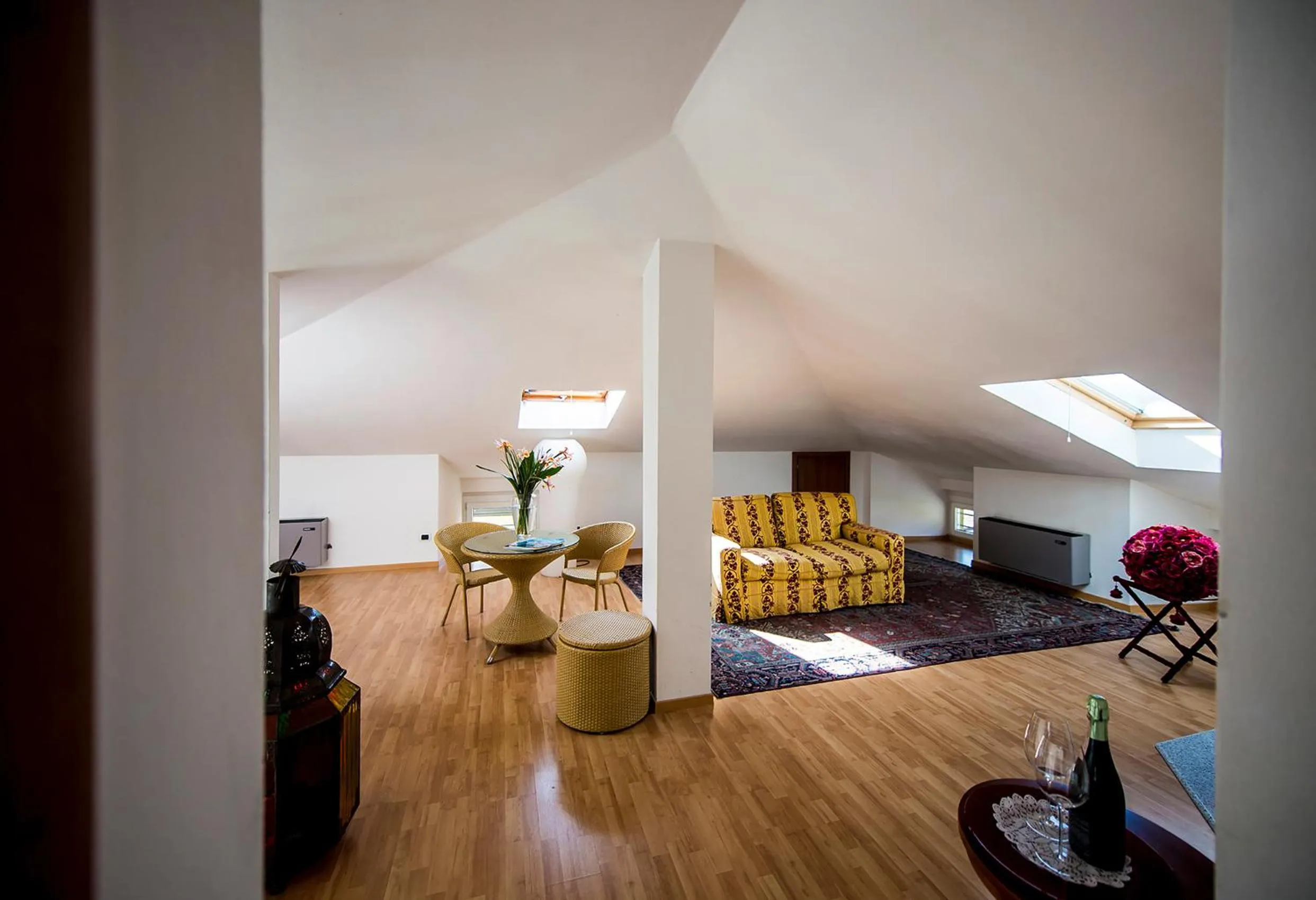 Photo of the whole room in Hotel San Gerolamo