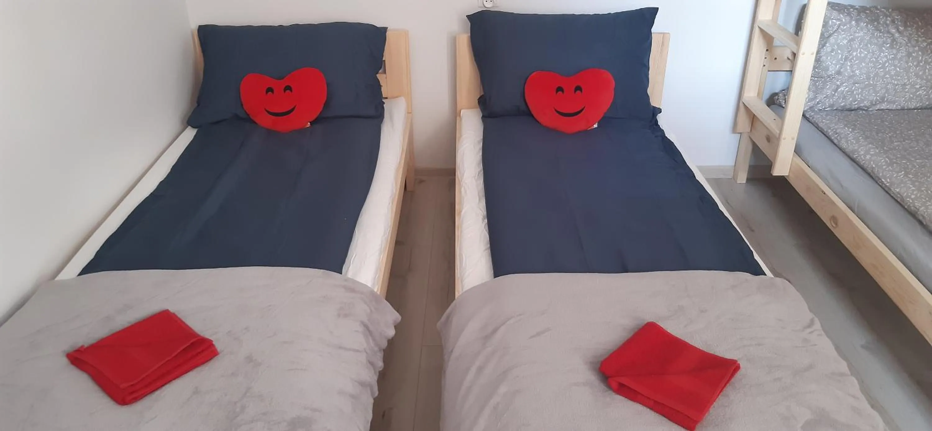 Superior Quadruple Room in Kraków Chilli Hostel