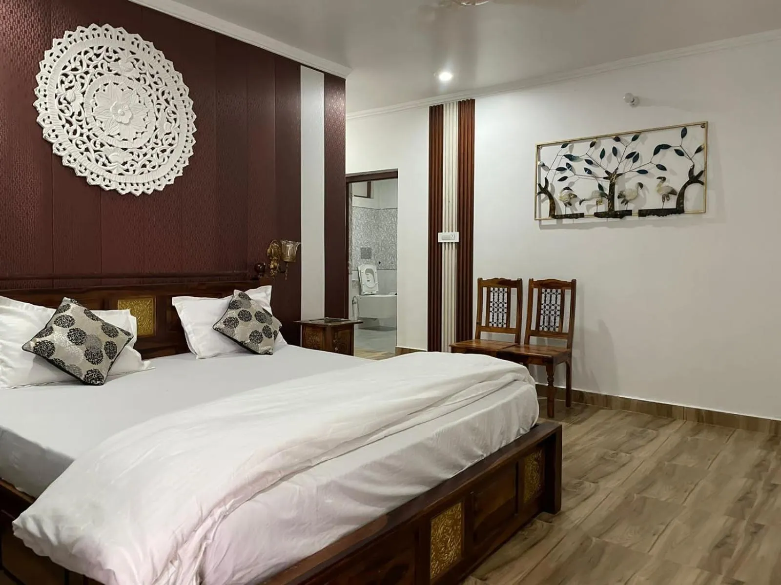 Photo of the whole room, Bed in Mrig Valley Resort, Homestay & Banquet