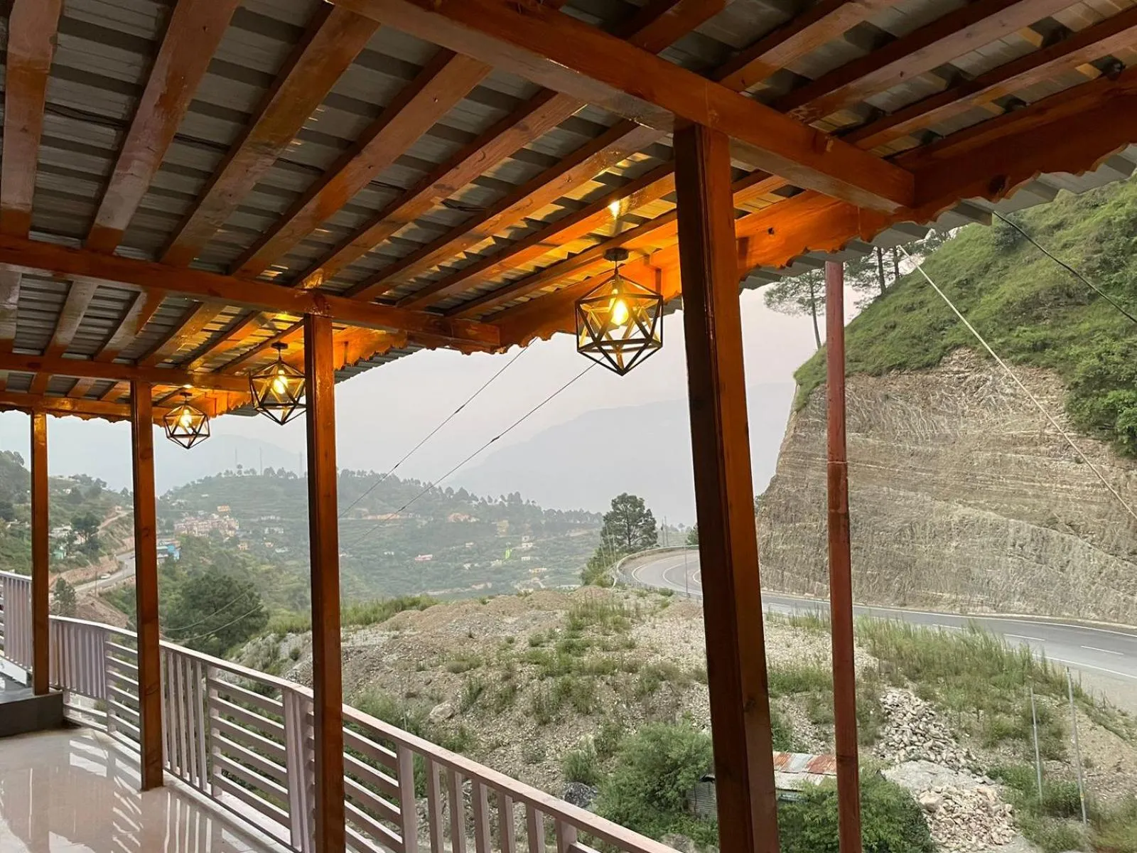 Mrig Valley Resort, Homestay & Banquet