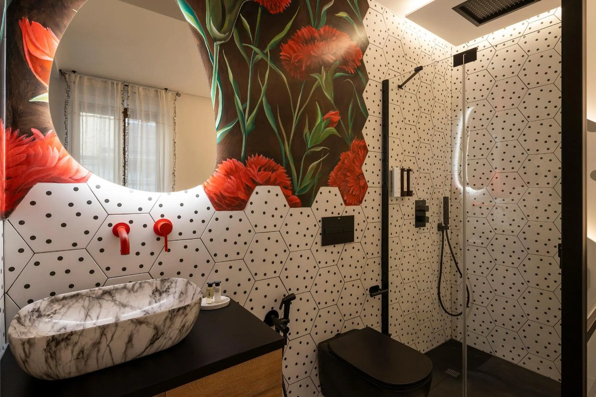 Bathroom, Bed in Palatina Concept Suites