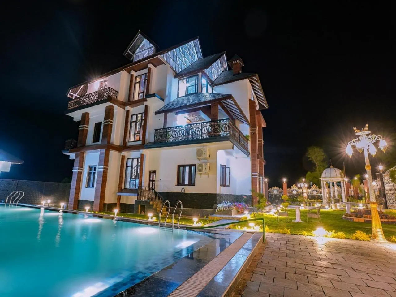 Property building in Matoshree Club and Resort