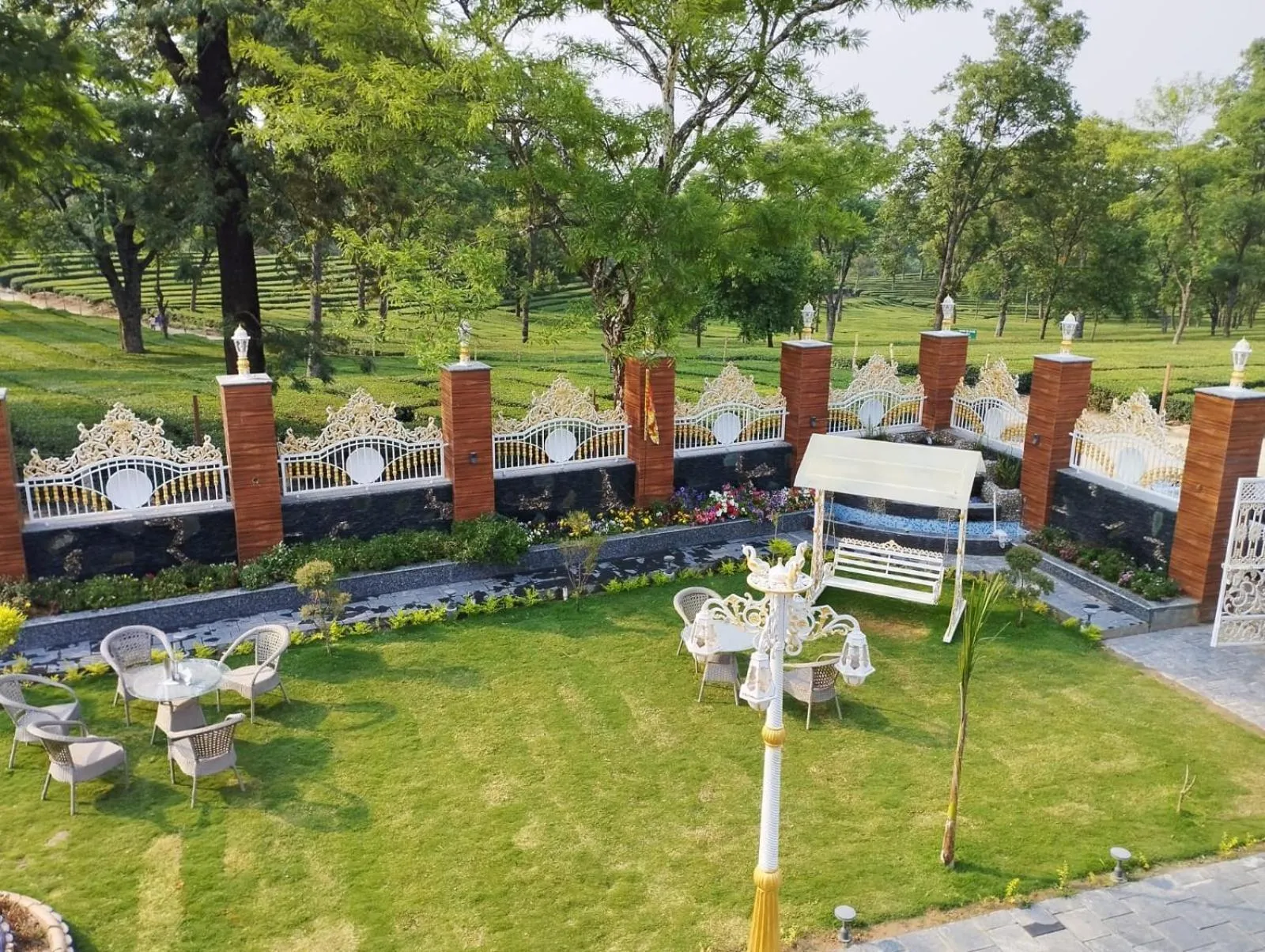 Garden in Matoshree Club and Resort