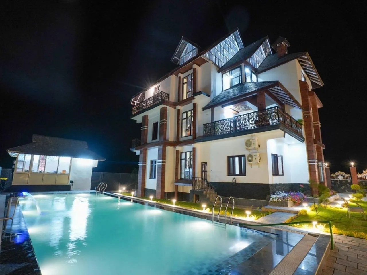 Property building in Matoshree Club and Resort