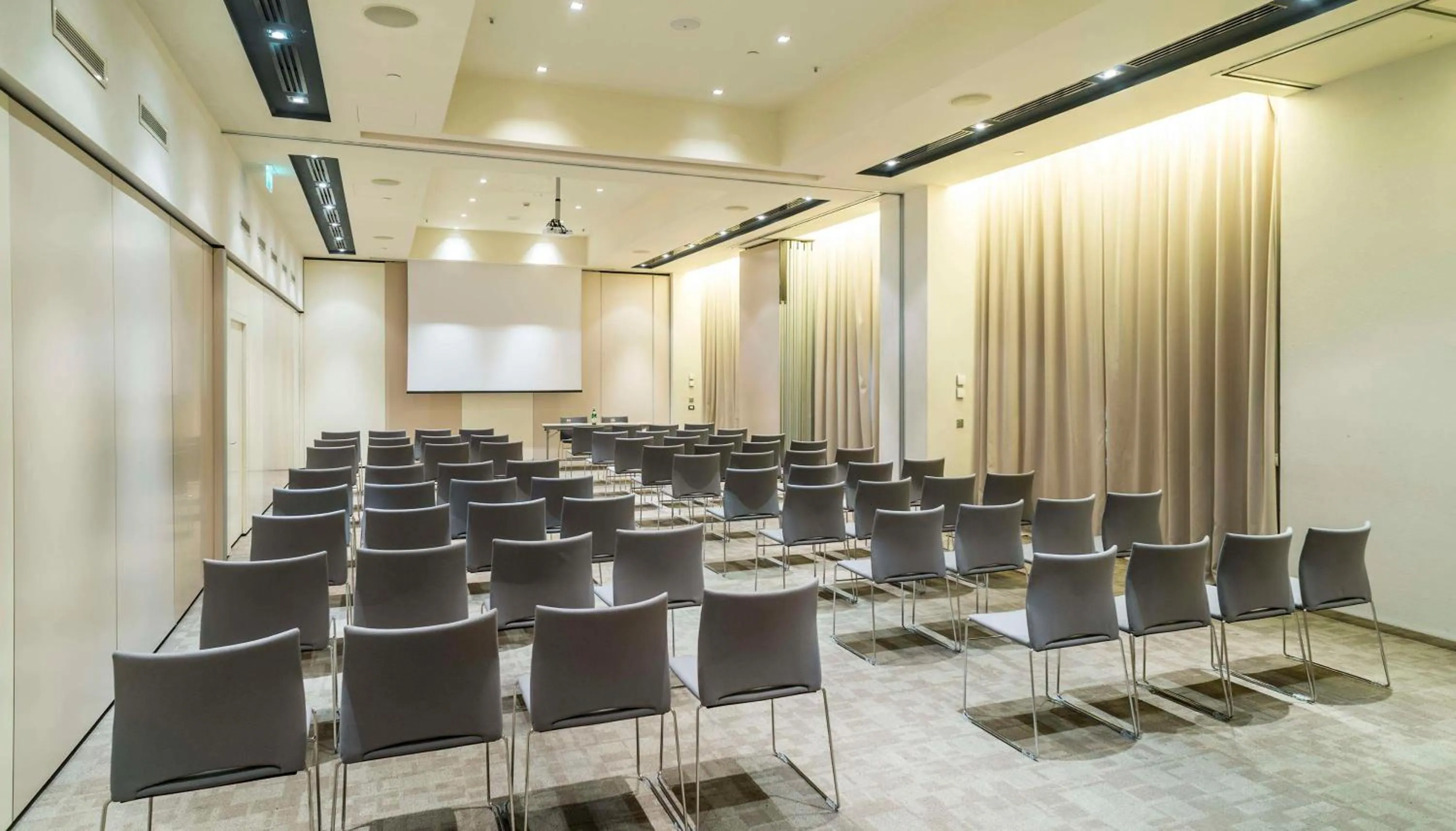 Meeting/conference room in Nhow Milan