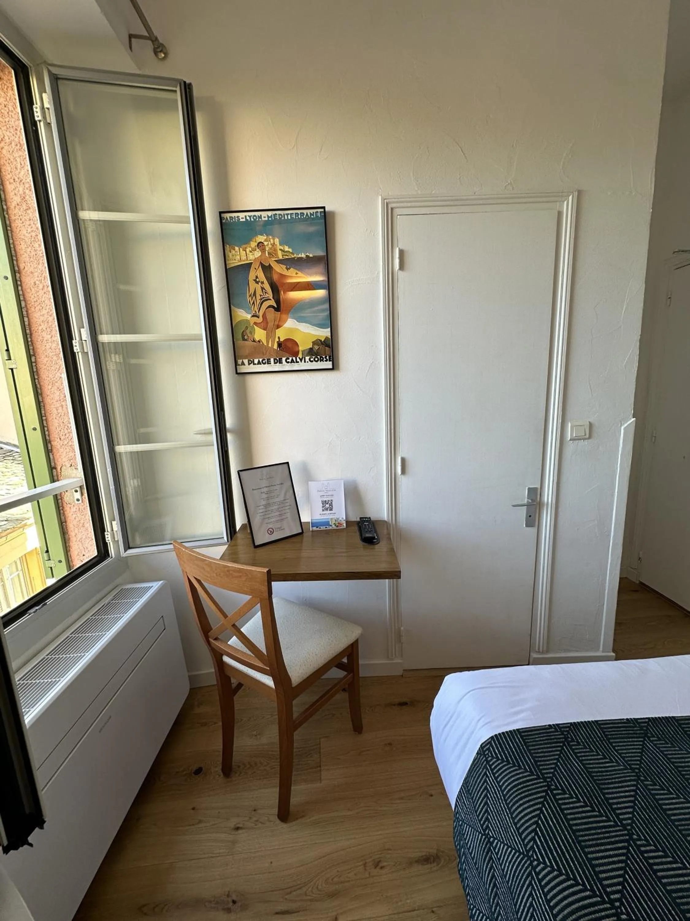 Bed in Hôtel Posta Vecchia