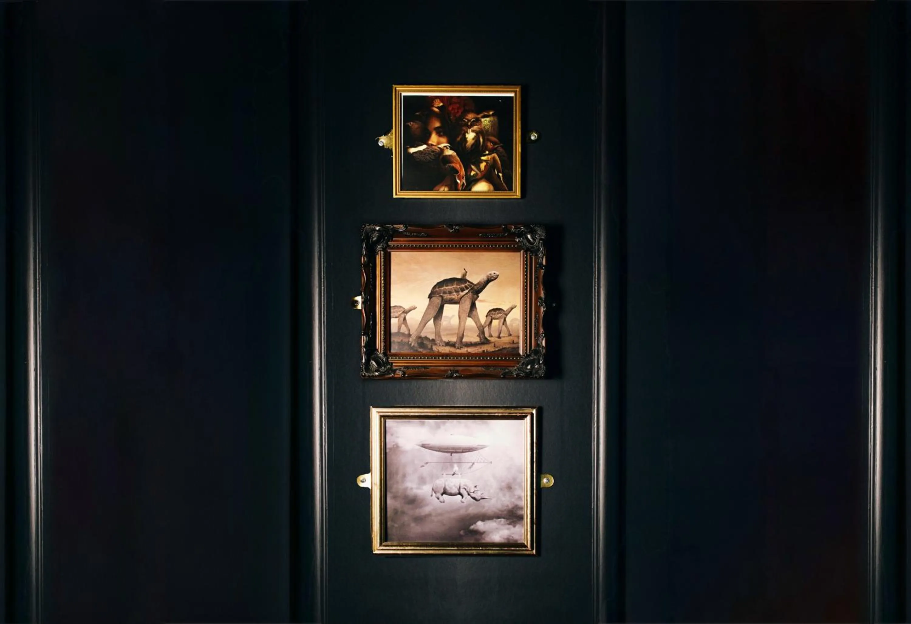 Decorative detail in Impossible Motel