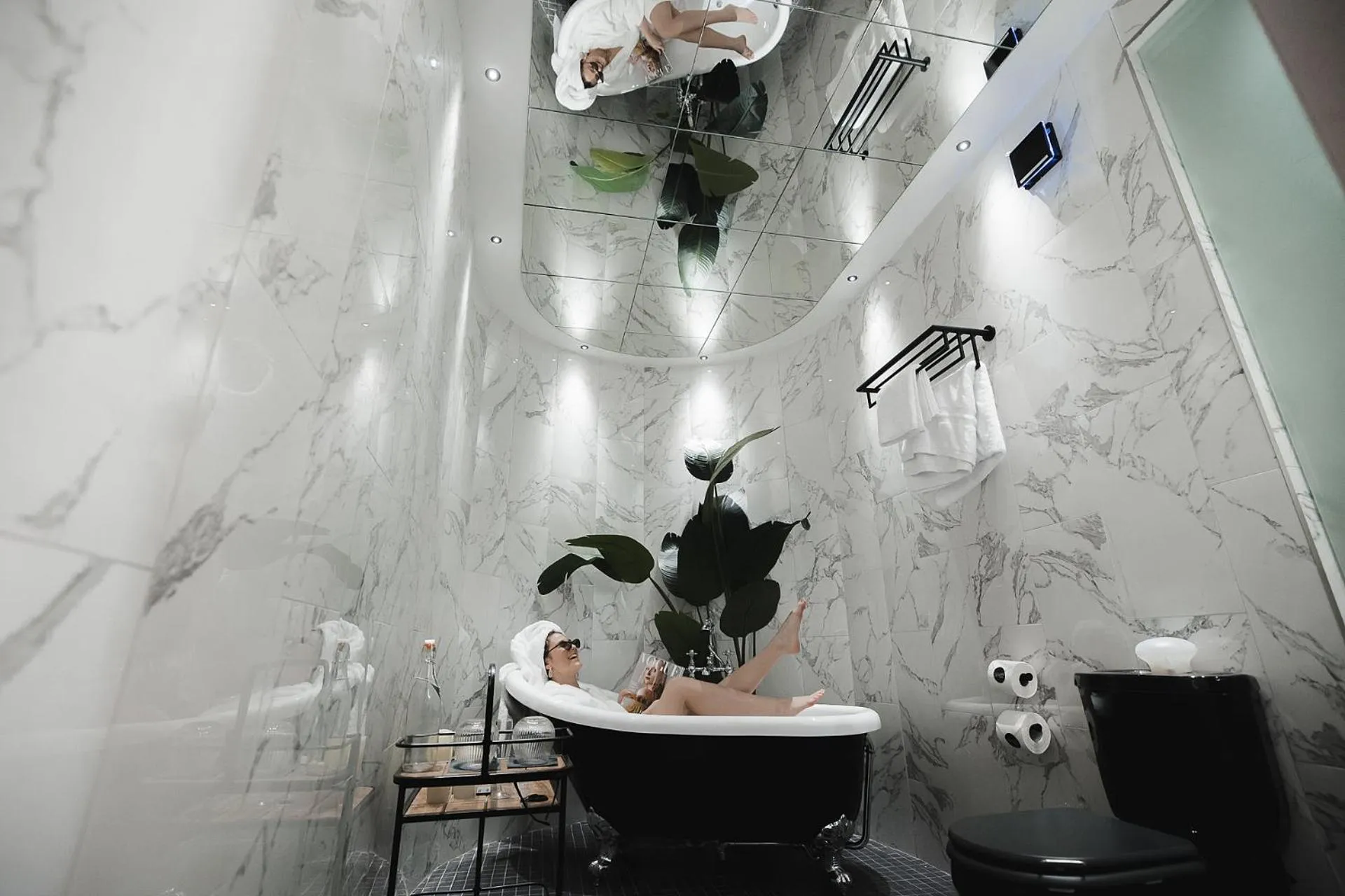 Red Room  - Windowless First Floor in Impossible Motel