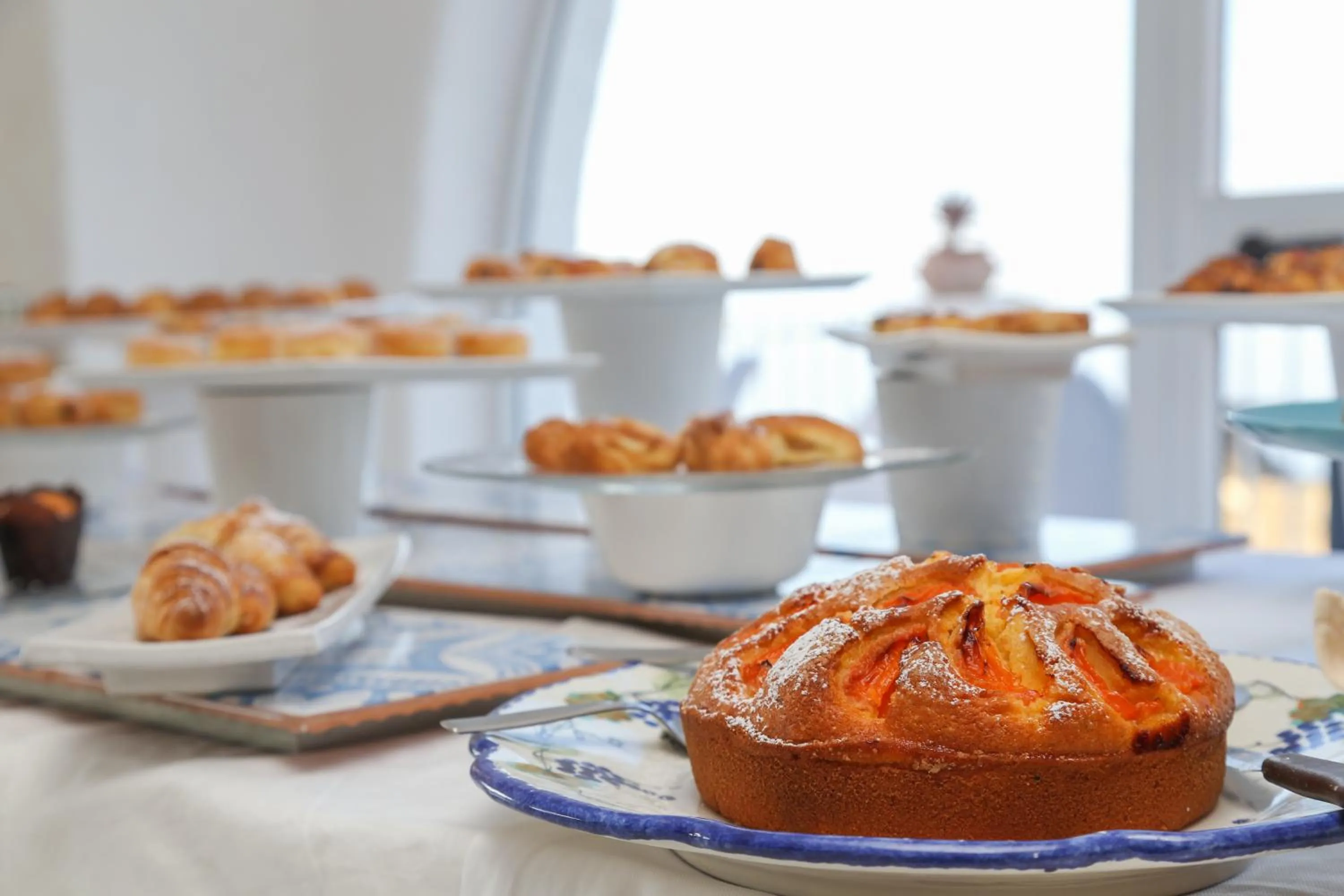 Buffet breakfast in Hotel Torre Sant'Angelo