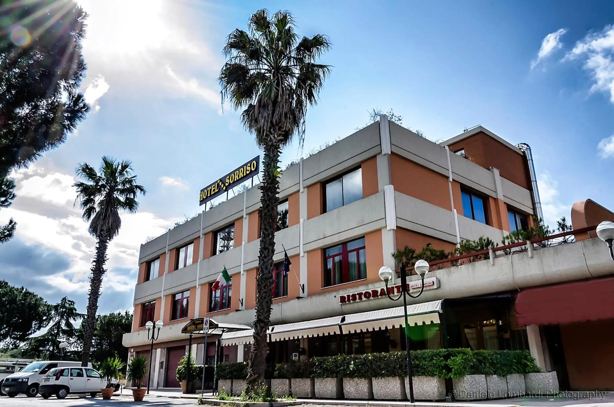 Property building in Hotel Sorriso