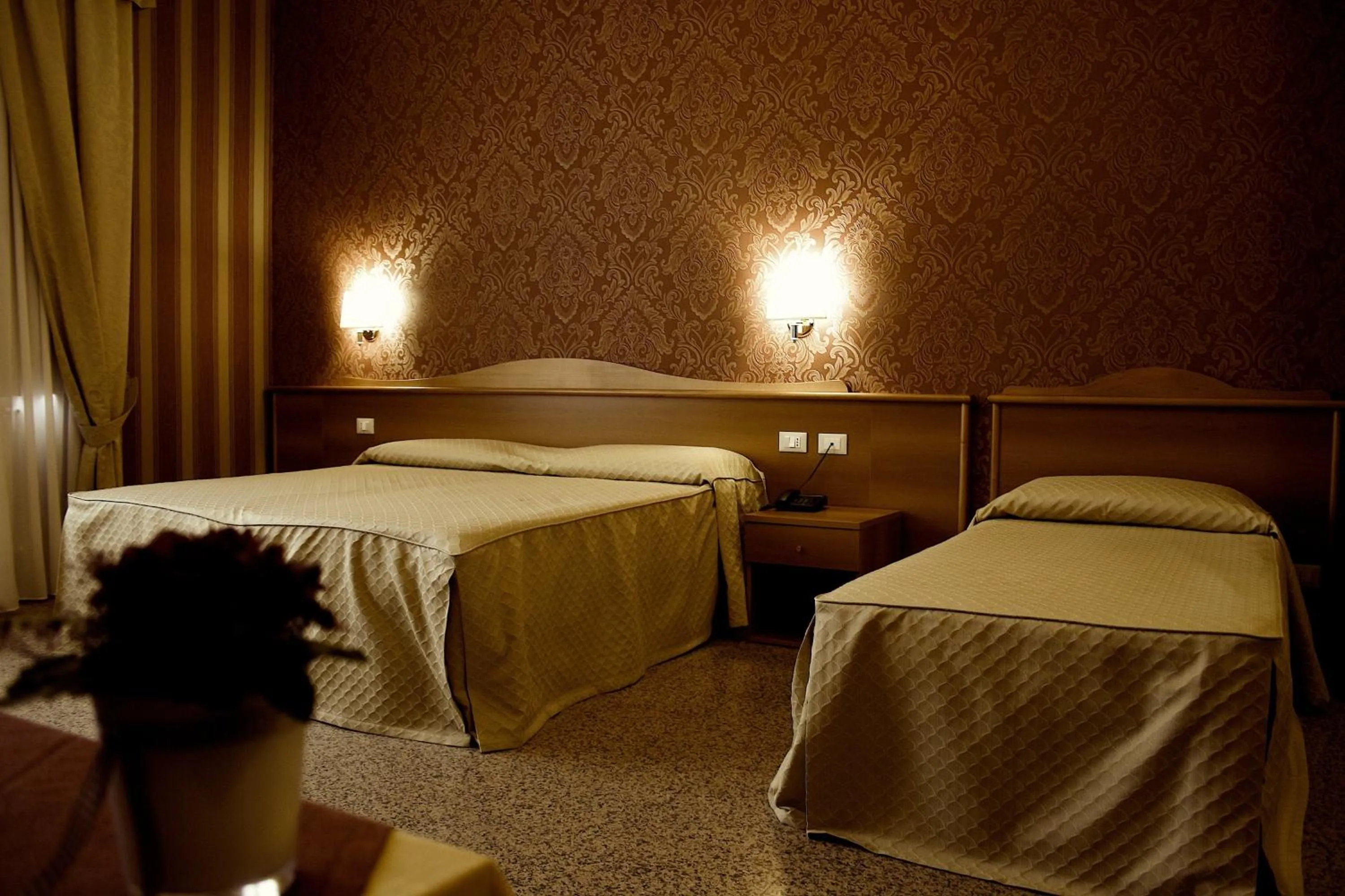 Photo of the whole room in Hotel Sorriso