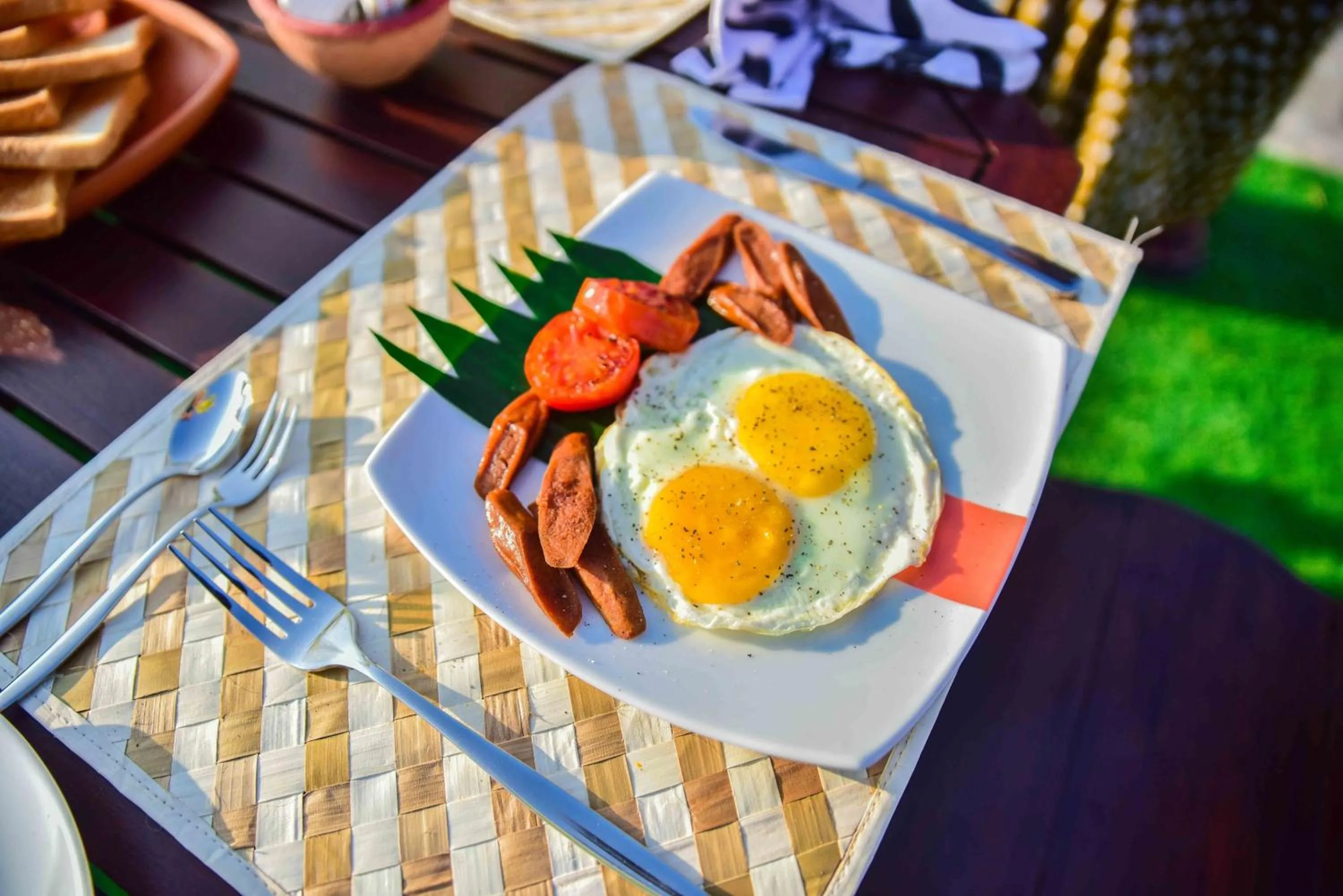 Food and drinks in Thissa Inn Hotel