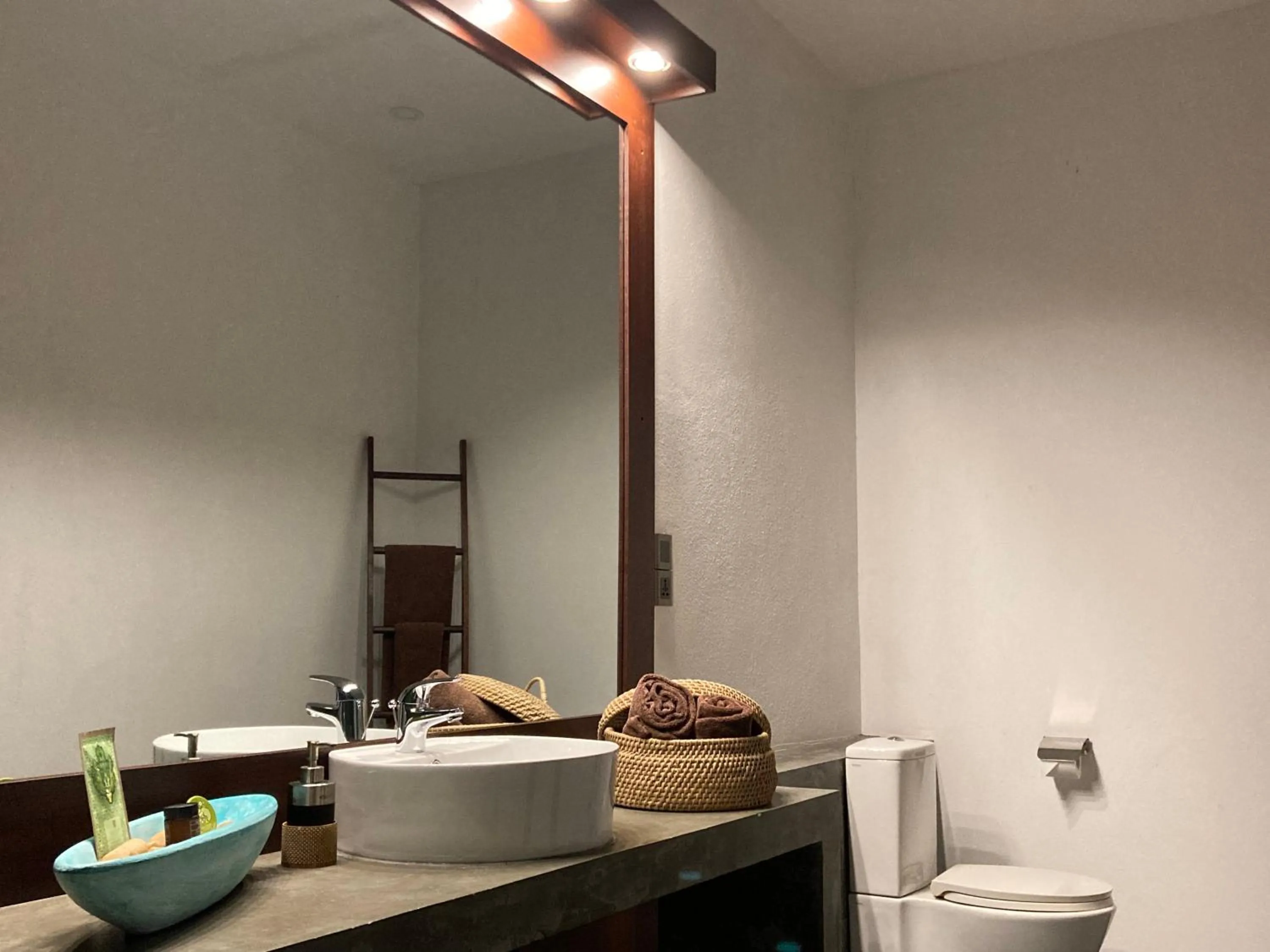 Bathroom in The Villa Green Inn