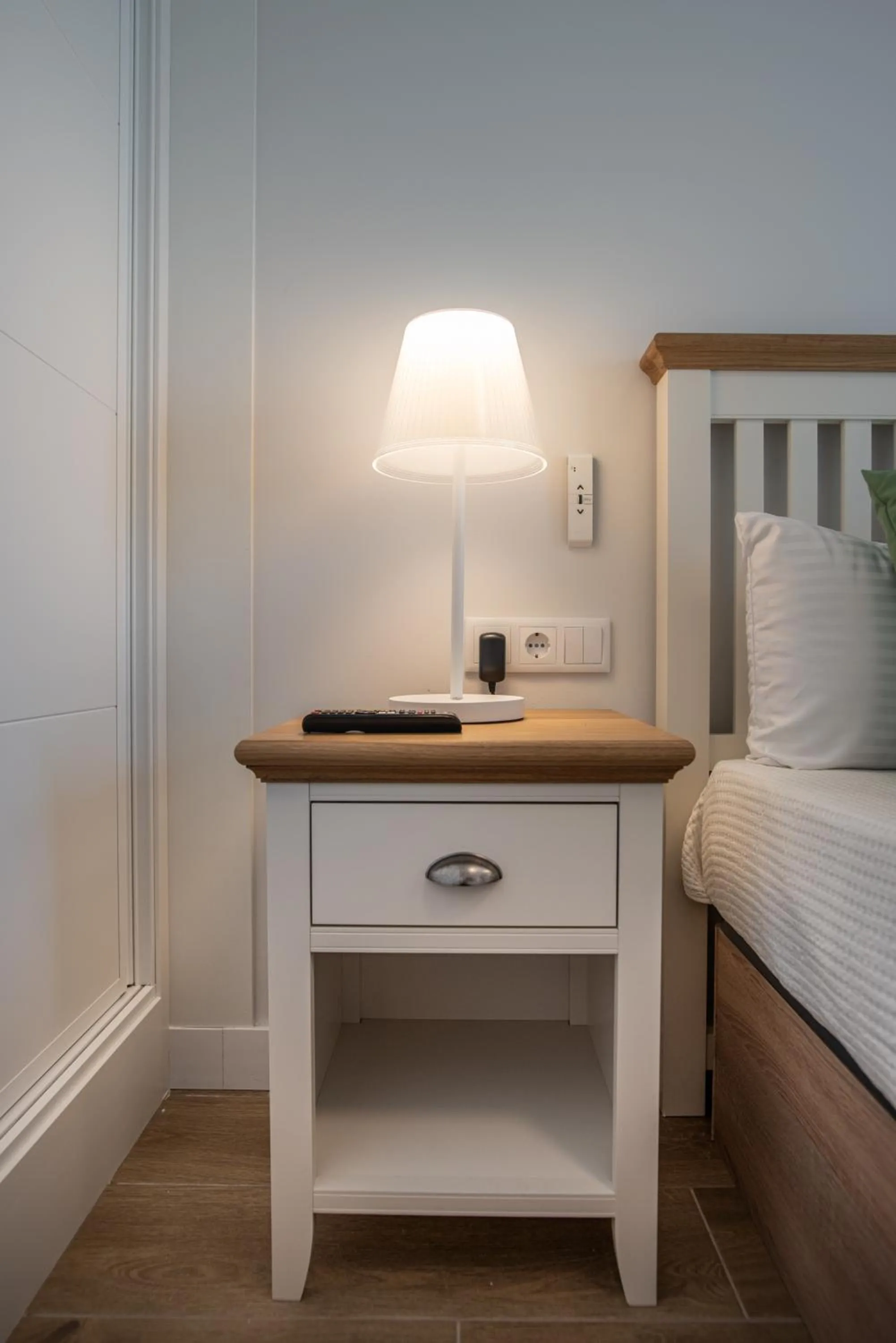 Decorative detail, Bed in Apartamento en Milla Oro Marbella