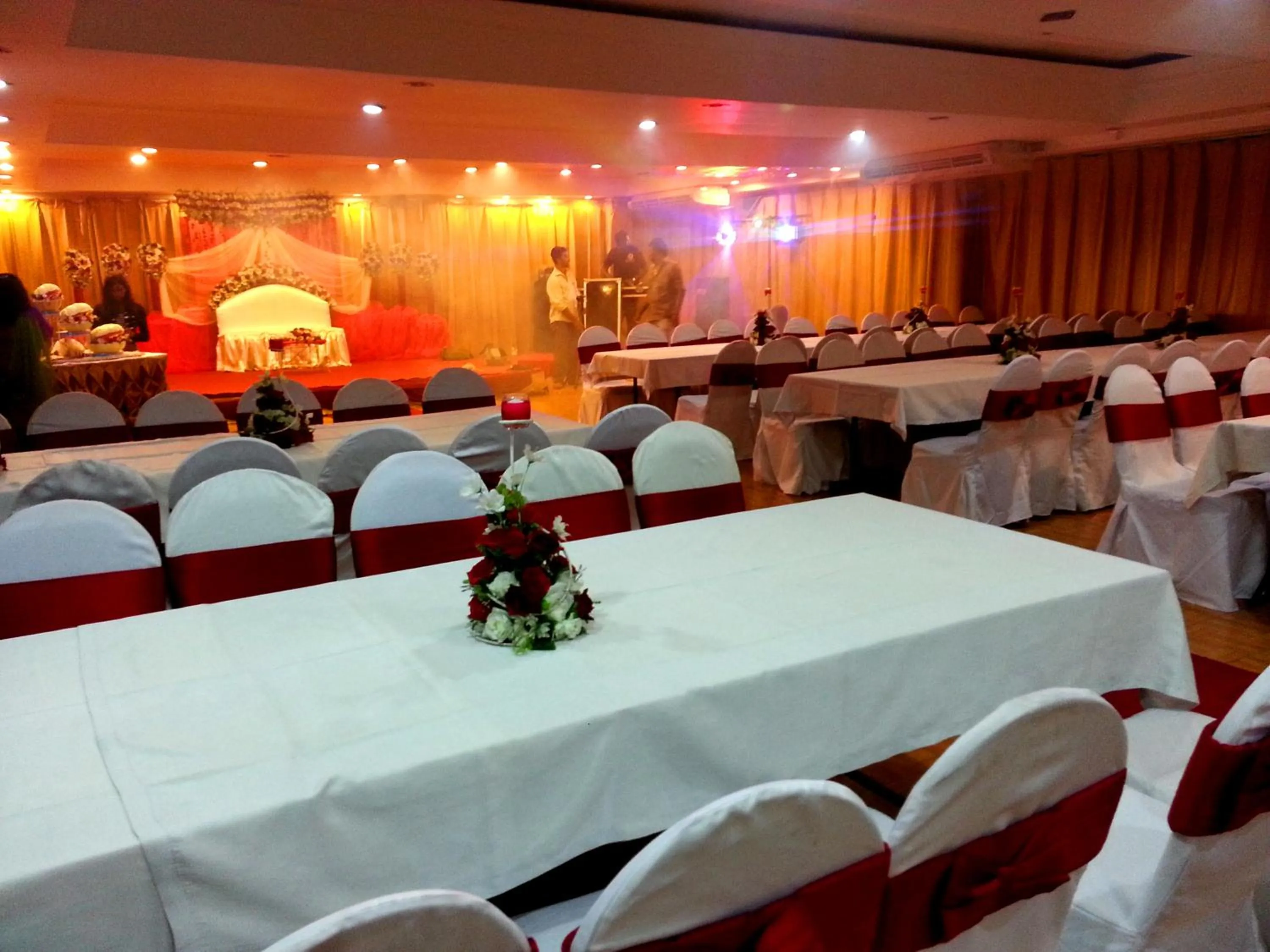 Restaurant/places to eat in Green Palace Colombo