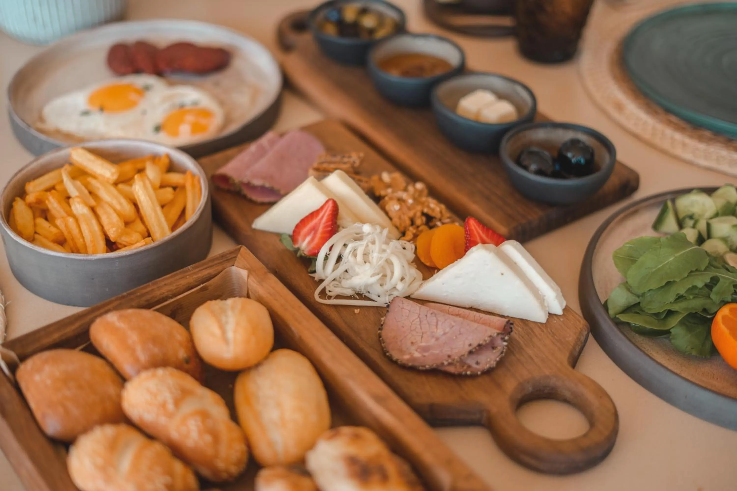 Food and drinks in Kalia Beach Hotel Side Ex Kale Motel