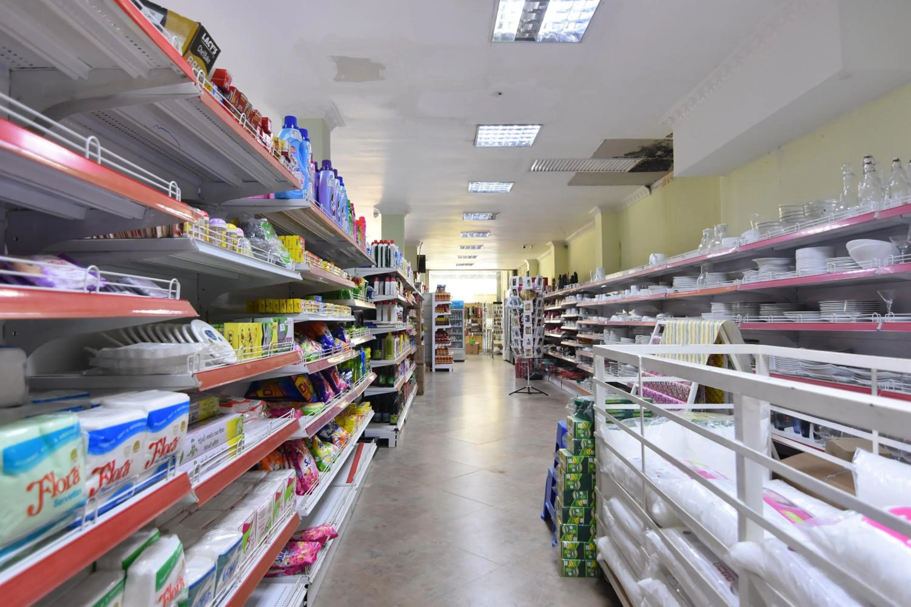 Supermarket/grocery shop in Oak Ray Ella Gap Hotel