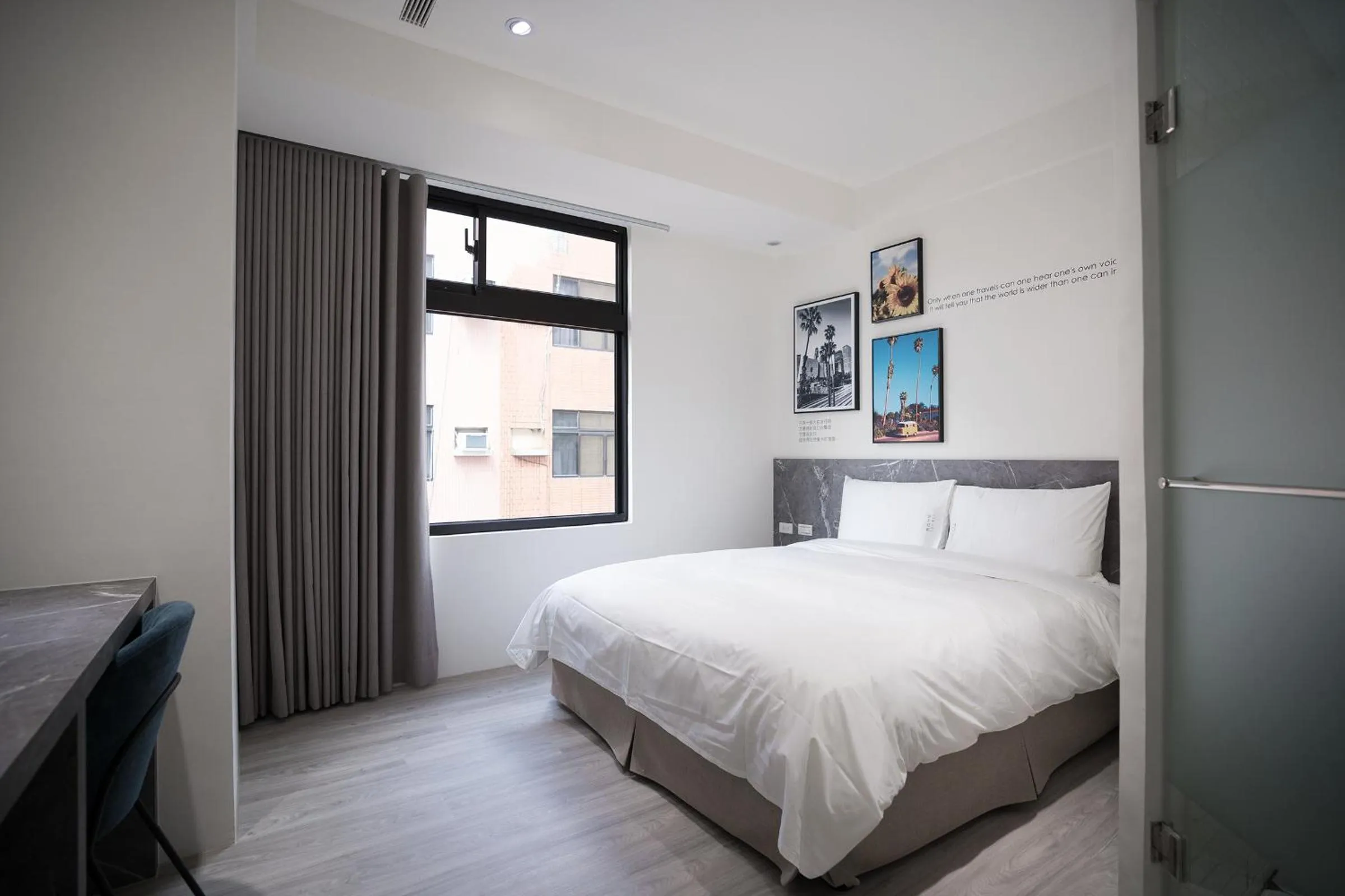 View (from property/room), Bed in The Way Inn